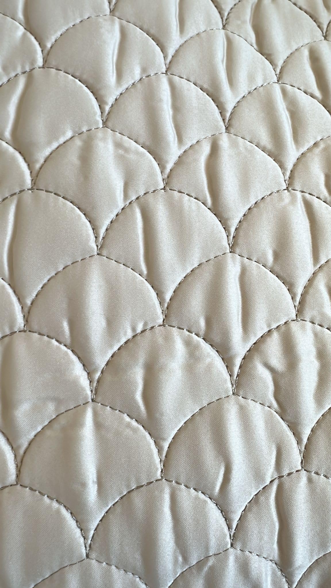 imi shop Trapuntino Matrimoniale Estivo in raso, Copriletto Trapuntato con Rouche Mezza Stagione Made in Italy 250x260 cm (Beige)