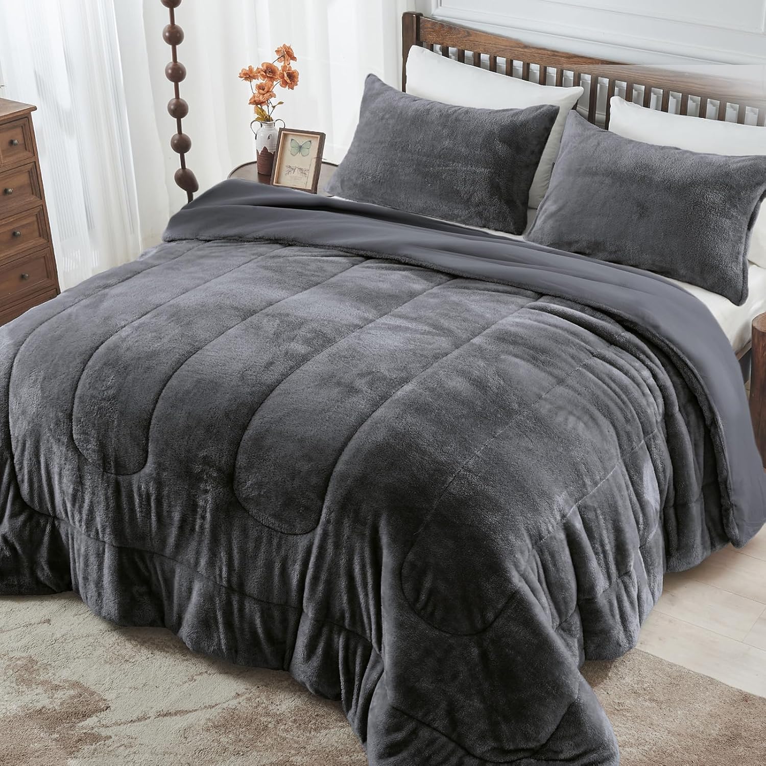 Faux Fur Queen Comforter Set - Super Soft & Warm Plush Shaggy Bed Comforter, Cozy Fuzzy Bedding Comforter Sets for Fall and Winter, Non-Shedding, 3 Pcs(1 Comforter + 2 Pillowcases)