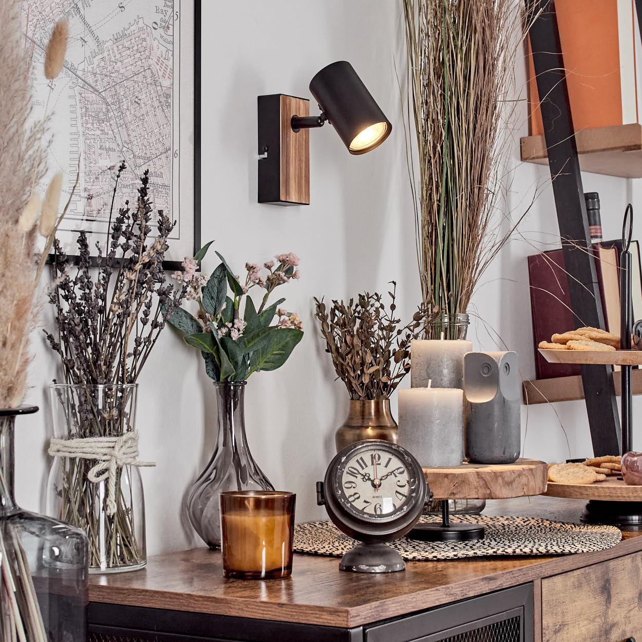 HOFSTEIN lampada da parete Gesteira, in metallo effetto legno/nero, dal design moderno con paralume regolabile (Ø 5,5 cm), GU10, soggiorno, camera letto, cucina, corridoio, scala