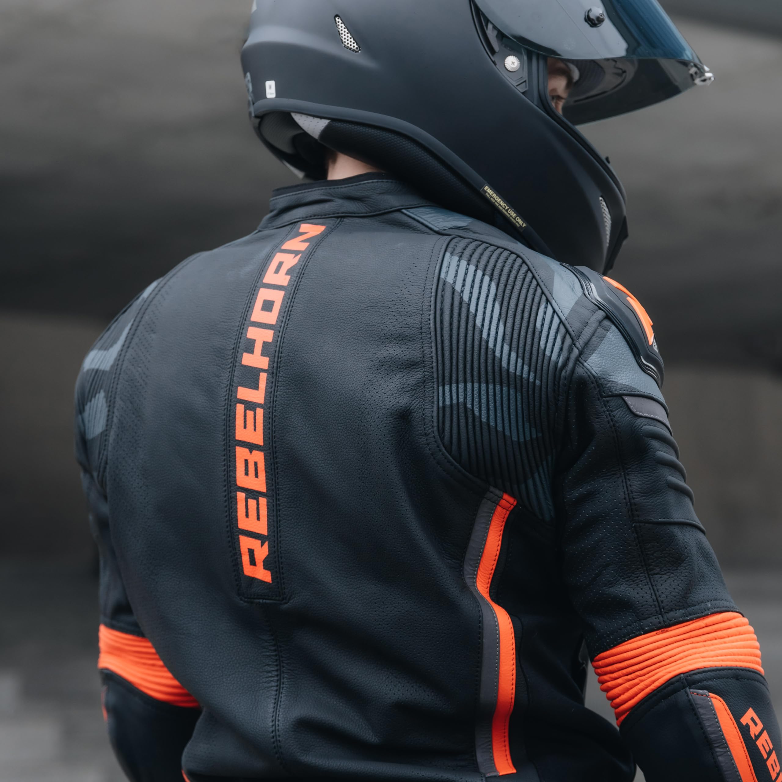 REBELHORN Vandal Motorradjacke Herren | Rindsleder | Ellbogen und Schulterprotektoren Stufe 2 | Schulterschieber | Softshell In&Out Weste | Perforierte Belüftungspaneele | Größen bis 62