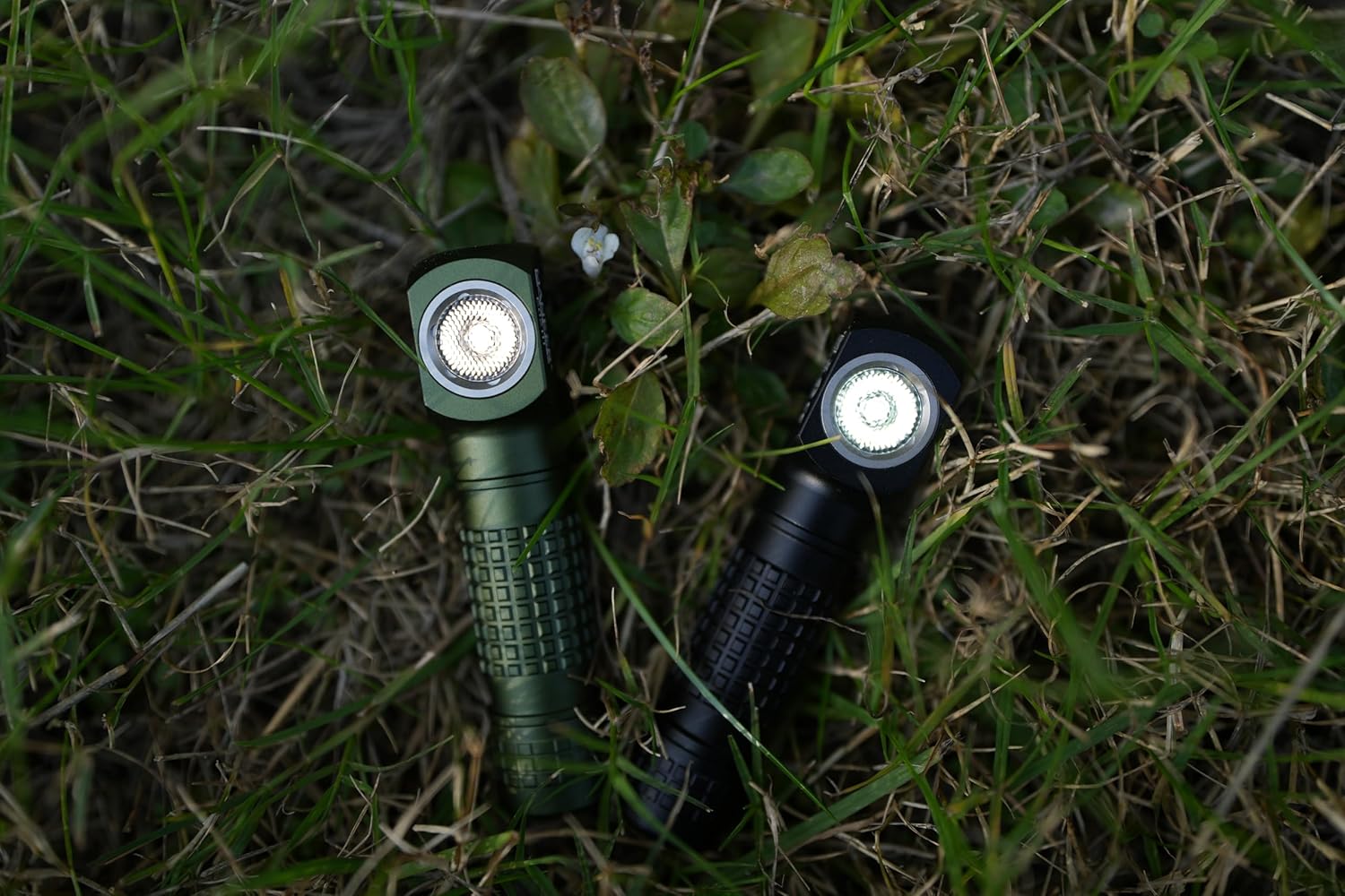 Manker E02 III Everyday-Carry Flashlight, USB-C Rechargeable Flashlight, Pocket EDC Flashlight with Magnetic Tail, Reversible Clip (560 Lumens 6500K Cool White, Army Green)