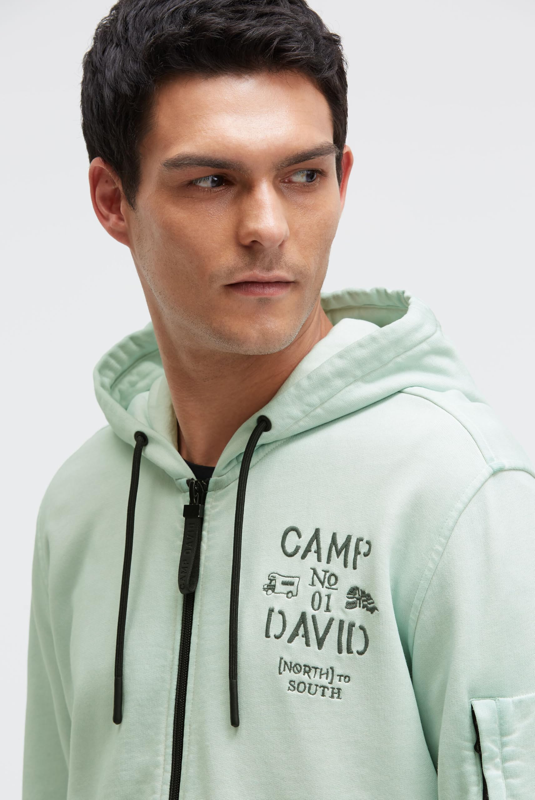 Camp David Herren Kapuzensweatjacke Oil Dyed mit Rücken-Artwork