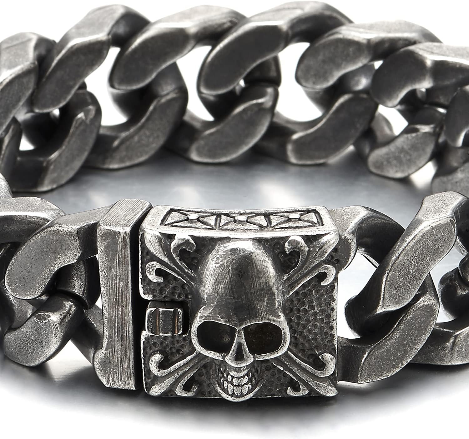 COOLSTEELANDBEYOND Mens Large Vintage Brushed Finishing Steel Curb Chain Bracelet with Fleur De Lis and Skull