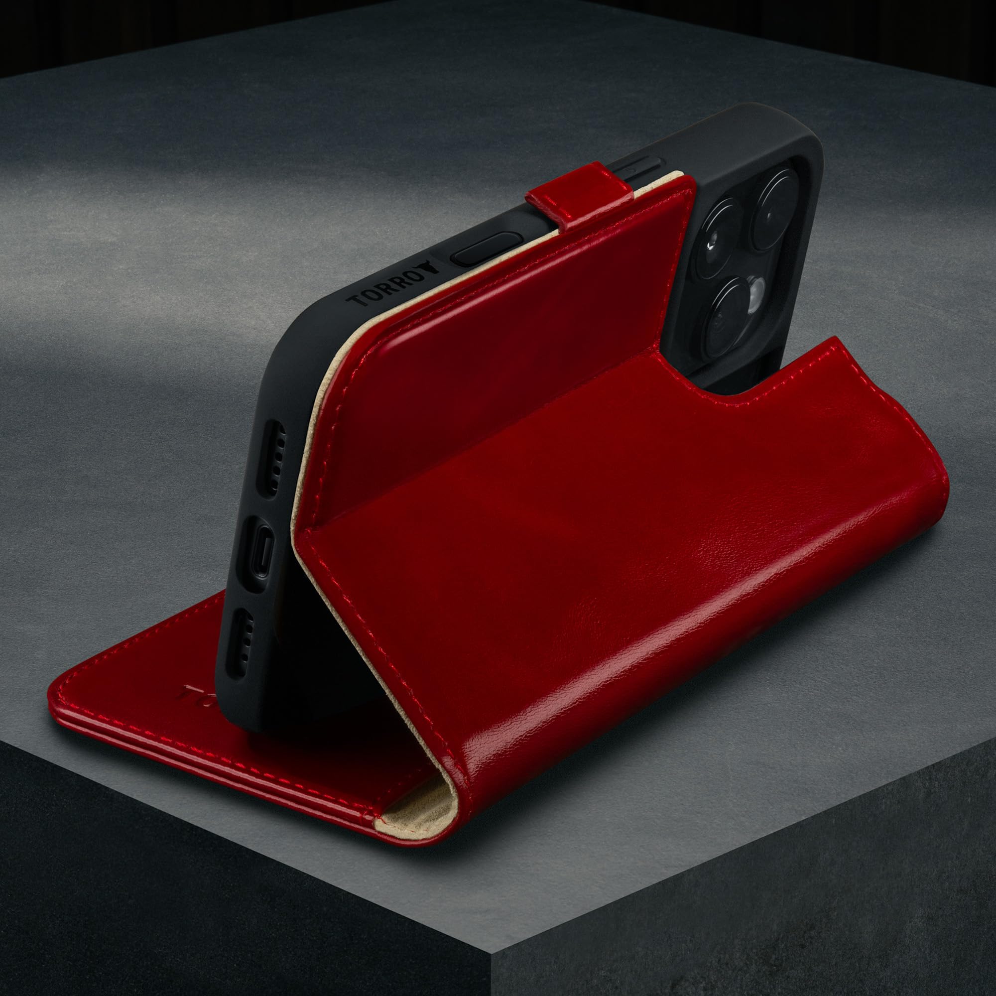TORRO Leather Case Compatible with iPhone 16 Pro Max - Image 3