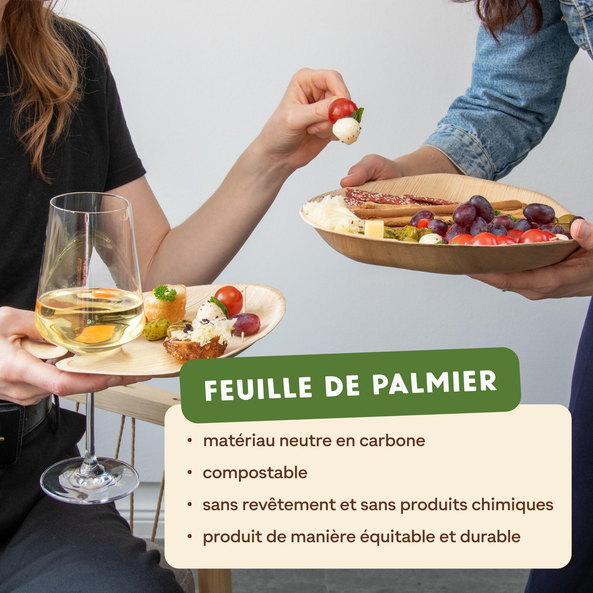Leef Lot 50 Assiettes Carrées Feuille Palmier 18x18cm - Vaisselle Jetable Compostable Naturelle