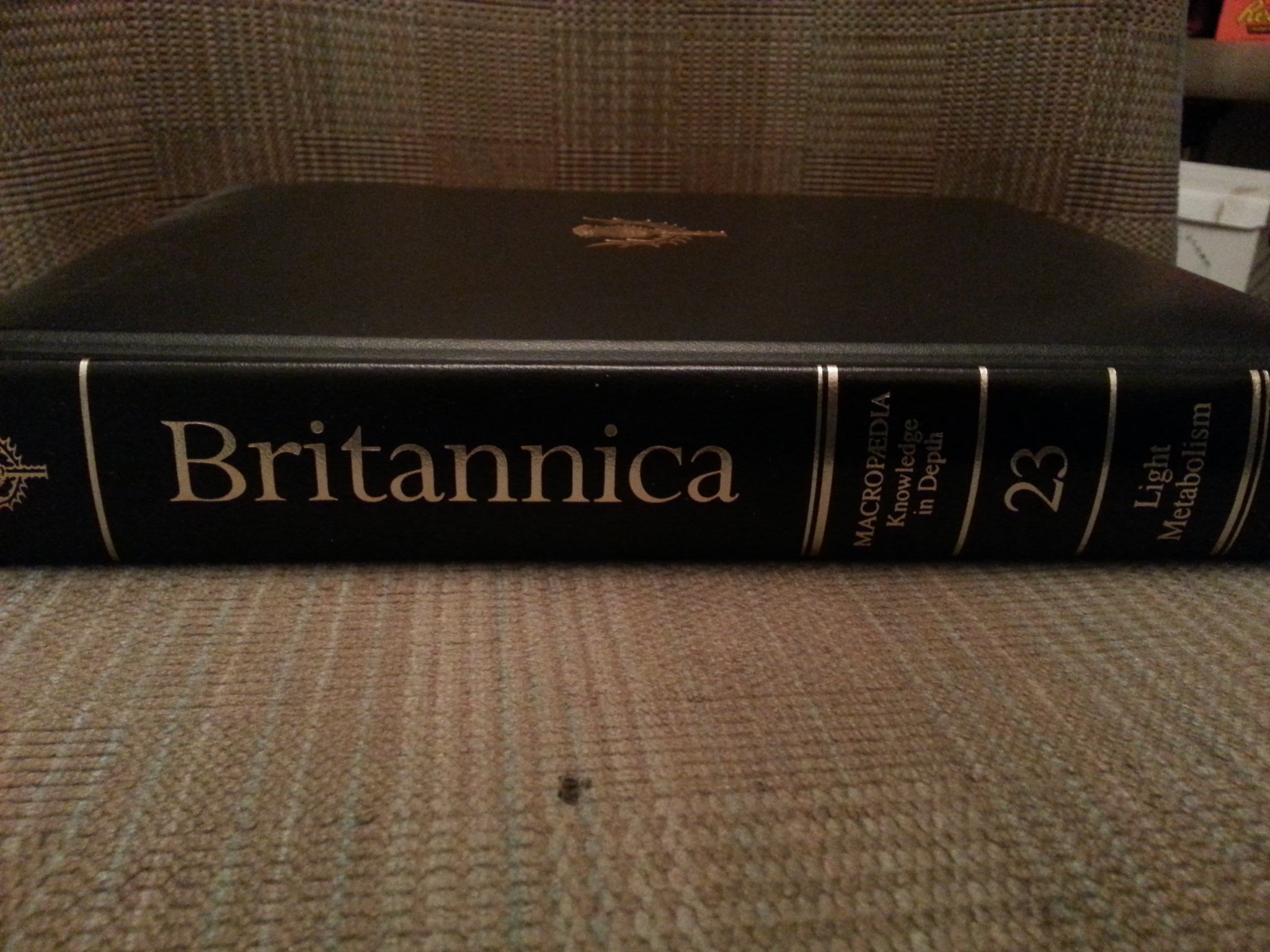 Amazon.co.jp: 23 - New Encyclopaedia Britannica Macropaedia