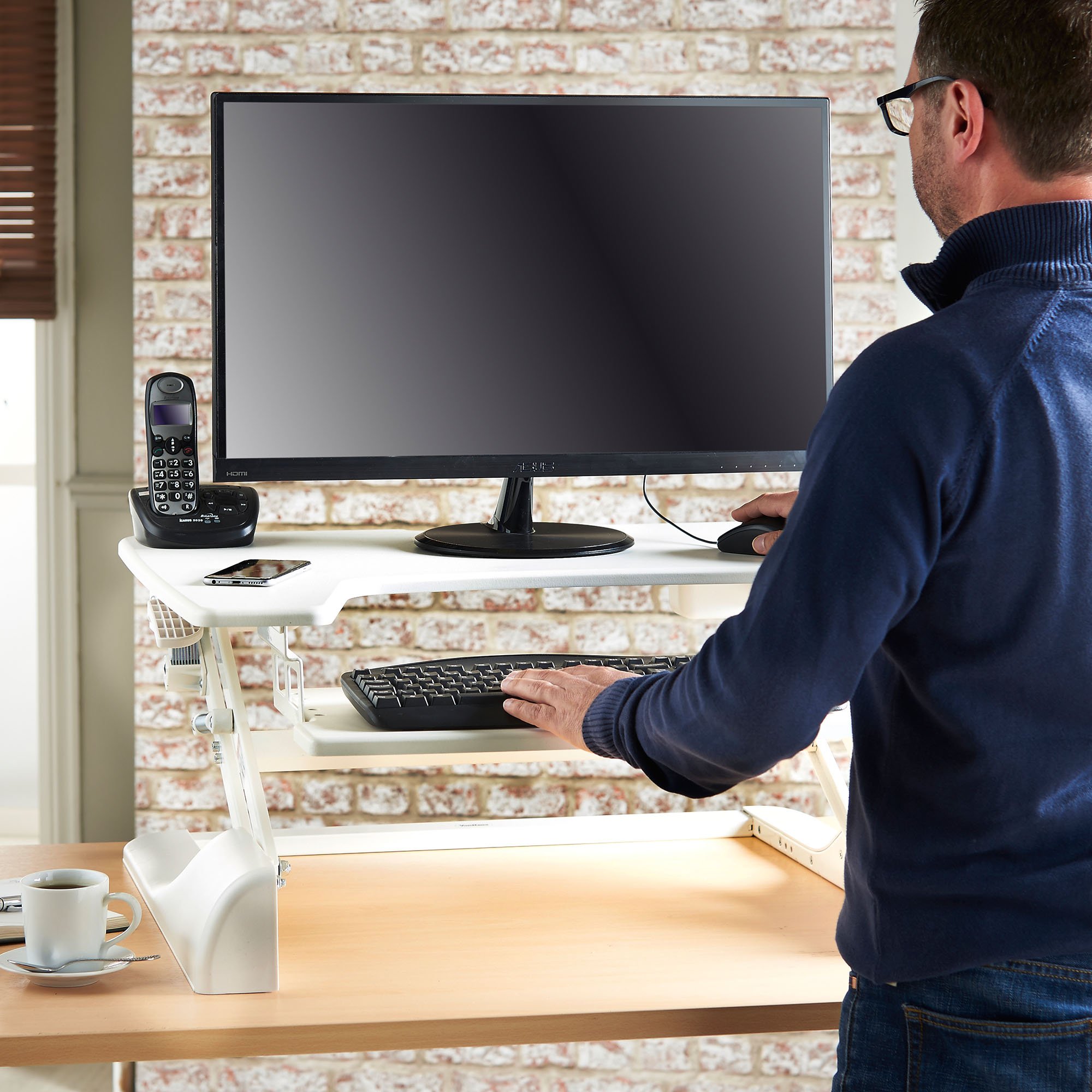 VonHaus Sit Stand Desk Height Adjustable Sitting Standing Workstation