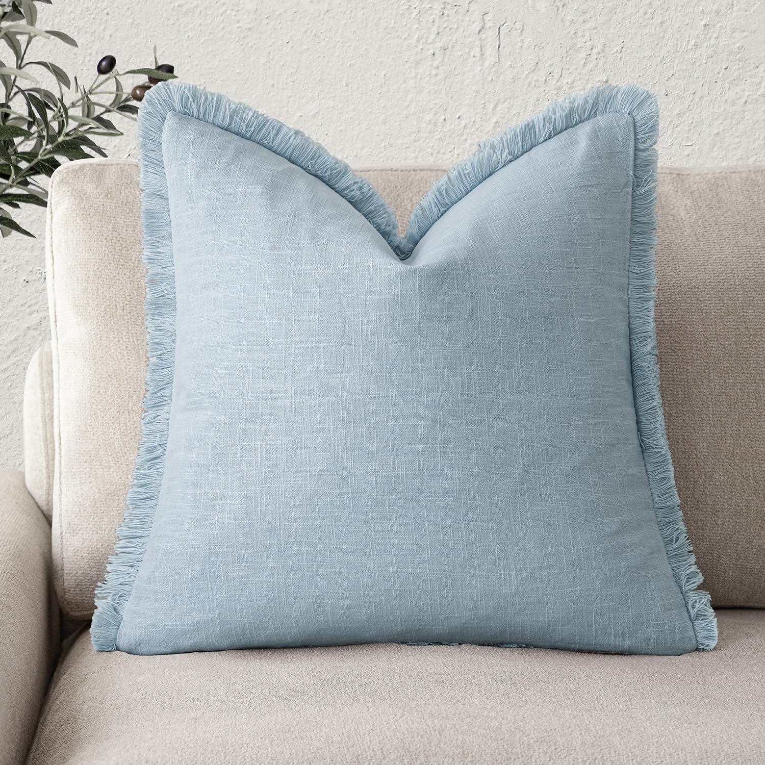 Foindtower Decorative Linen Fringe Throw Pillow Covers Cozy Boho Farmhouse Cushion Cover with Tassels Soft Accent Pillowcase for Chair Sofa Bed Living Room Home Decor, 18×18 Inch,1PC,Light Blue