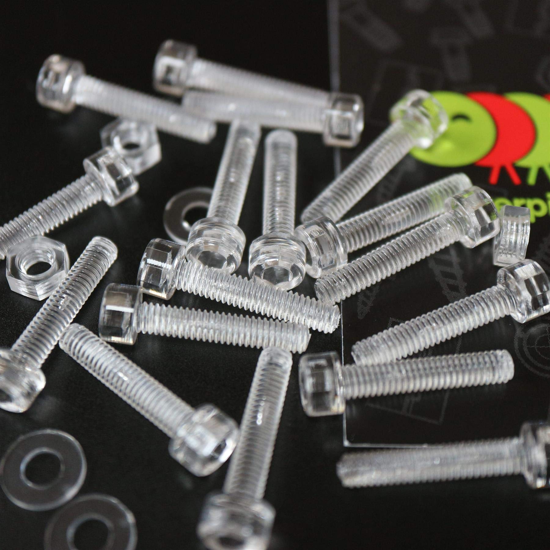 Vis polycarbonate M4 x 20 mm transparentes anti-rayures pour assemblage plexiglas