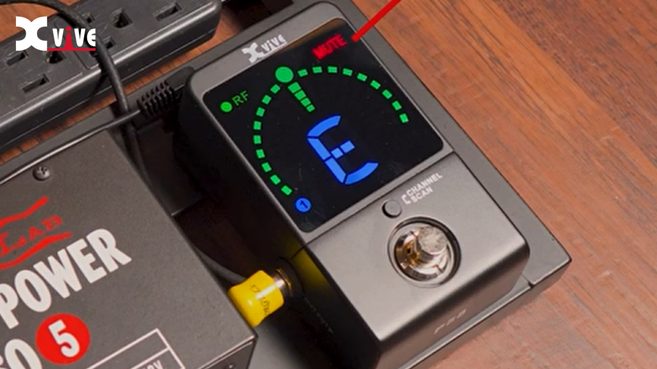 Amazon.com: Xvive P58 Wireless Guitar Pedal System 5.8GHz Wireless