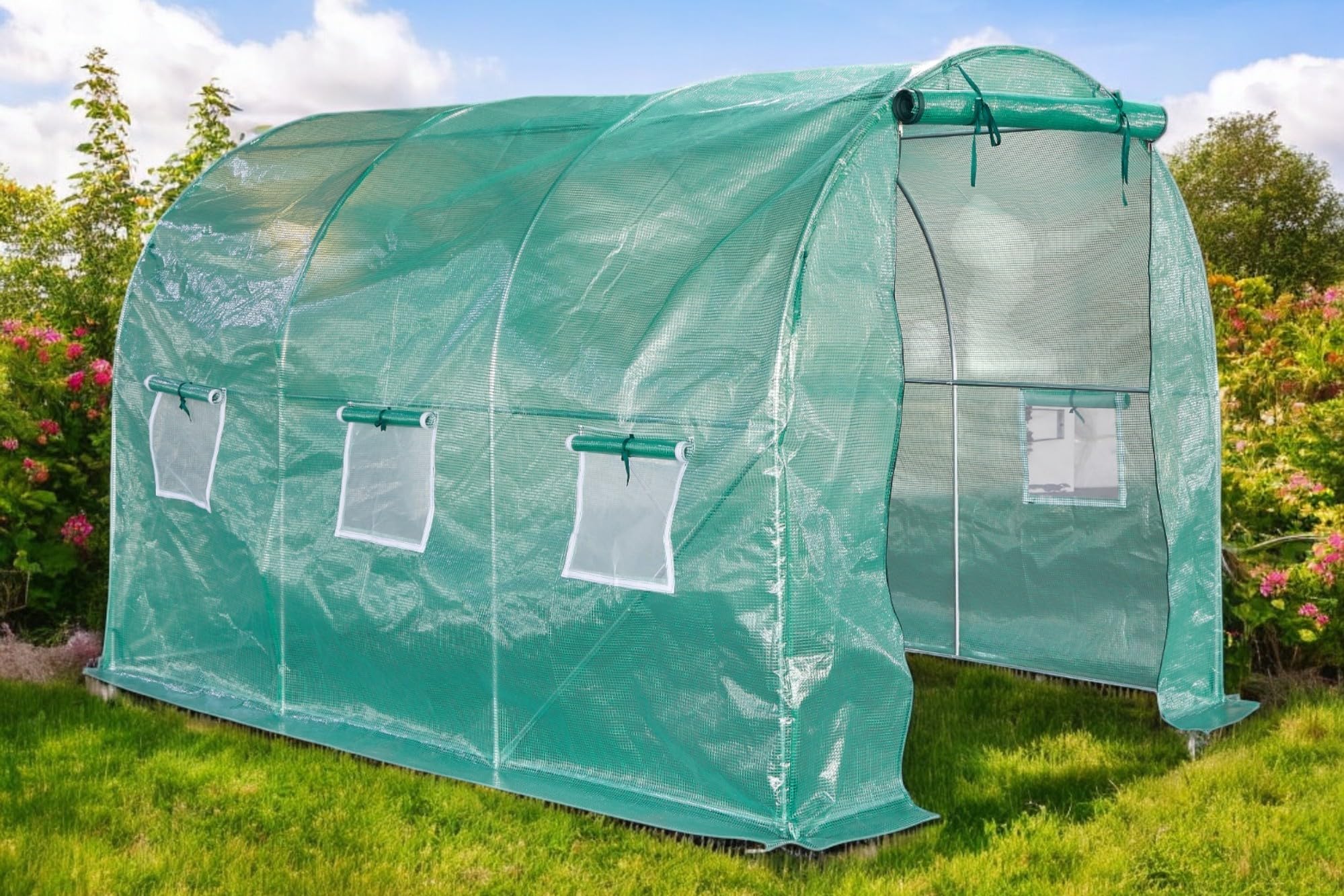 Serre tunnel de jardin potager pour cultiver vos tomates en toute saison