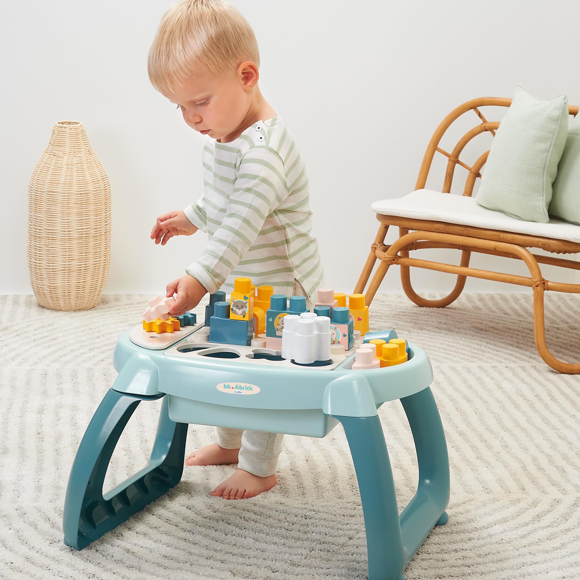 Ecoiffier- Mesa Infantil de Actividades, 22 Piezas de Construcción, Colores Pastel, Espacios de Almacenamiento, A partir de 12 meses (7600007917)