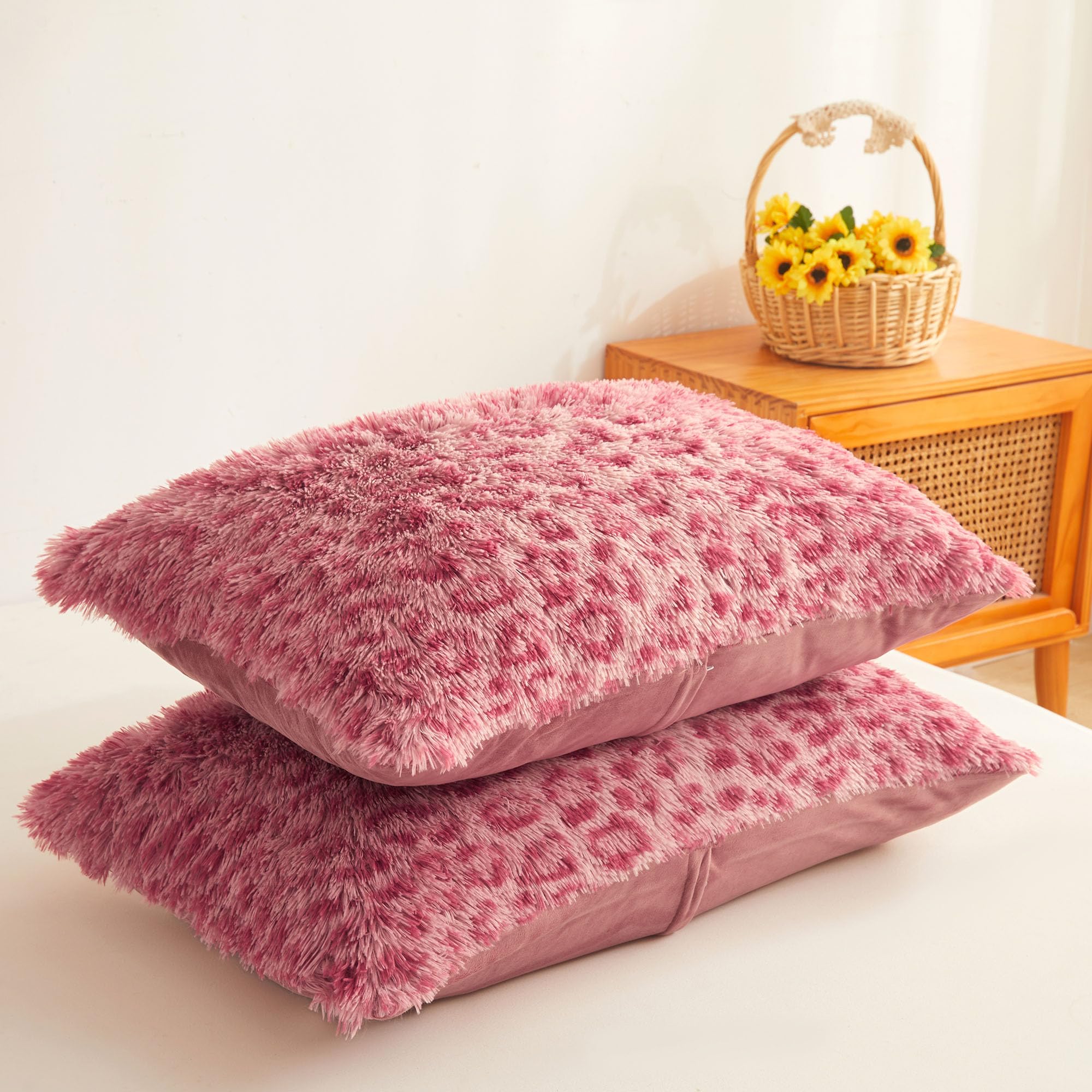 XeGe Tiger Print Fluffy Faux Fur Duvet Cover Set, 3 Pieces Soft Plush Shaggy Fuzzy Bedding Set(1 Farmhouse Comforter Cover + 2 Furry Pillow Cases), Zipper Closure(Queen, Tiger Print Brown): Queen Cheetah Print Pink