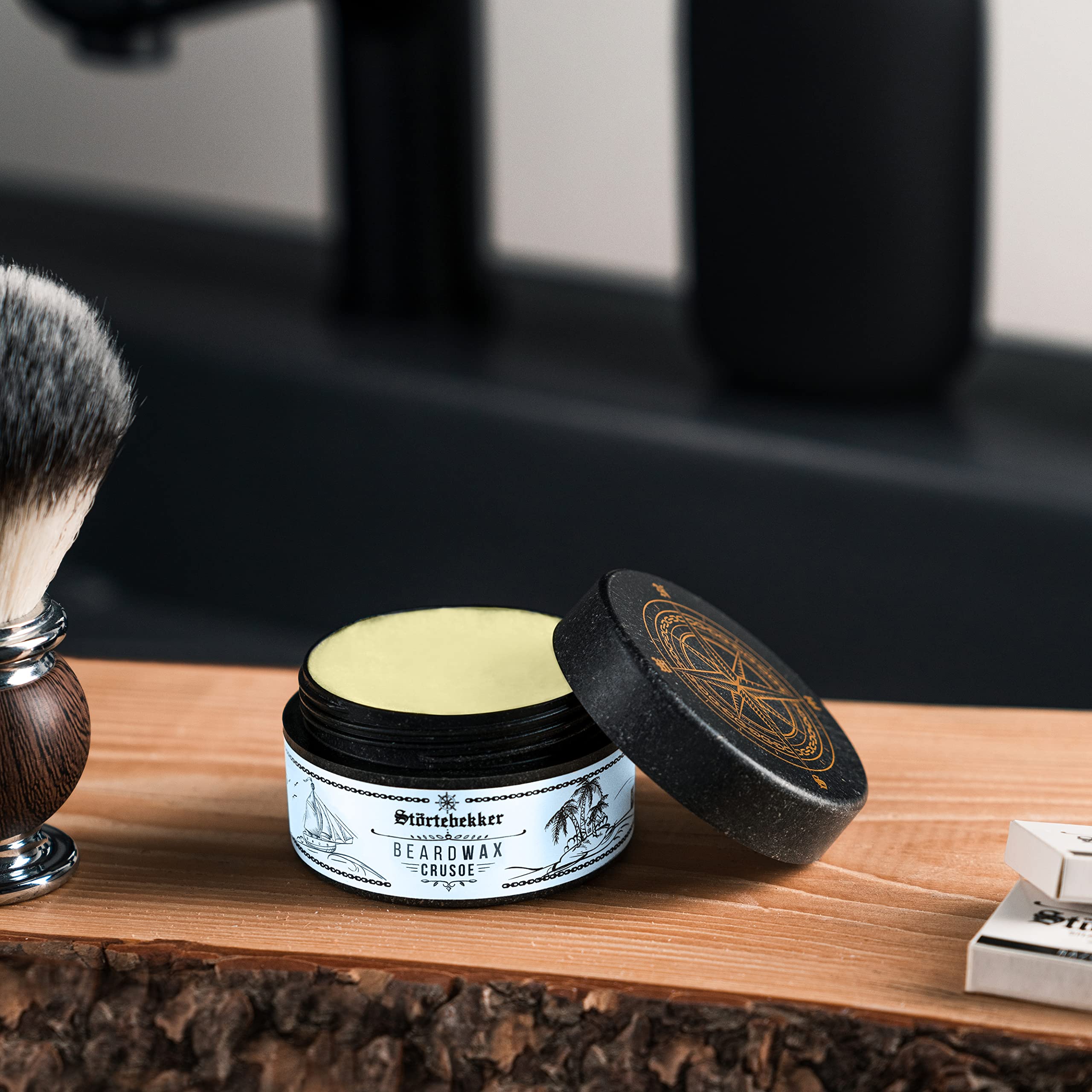 Störtebekker Premium Beard Wax soigne la barbe et la met en forme - Pot de 50ml 100% compostable - Cire à barbe hommes avec parfum agréable - Baume à barbe/Cire à barbe - Soins de la barbe - Made in