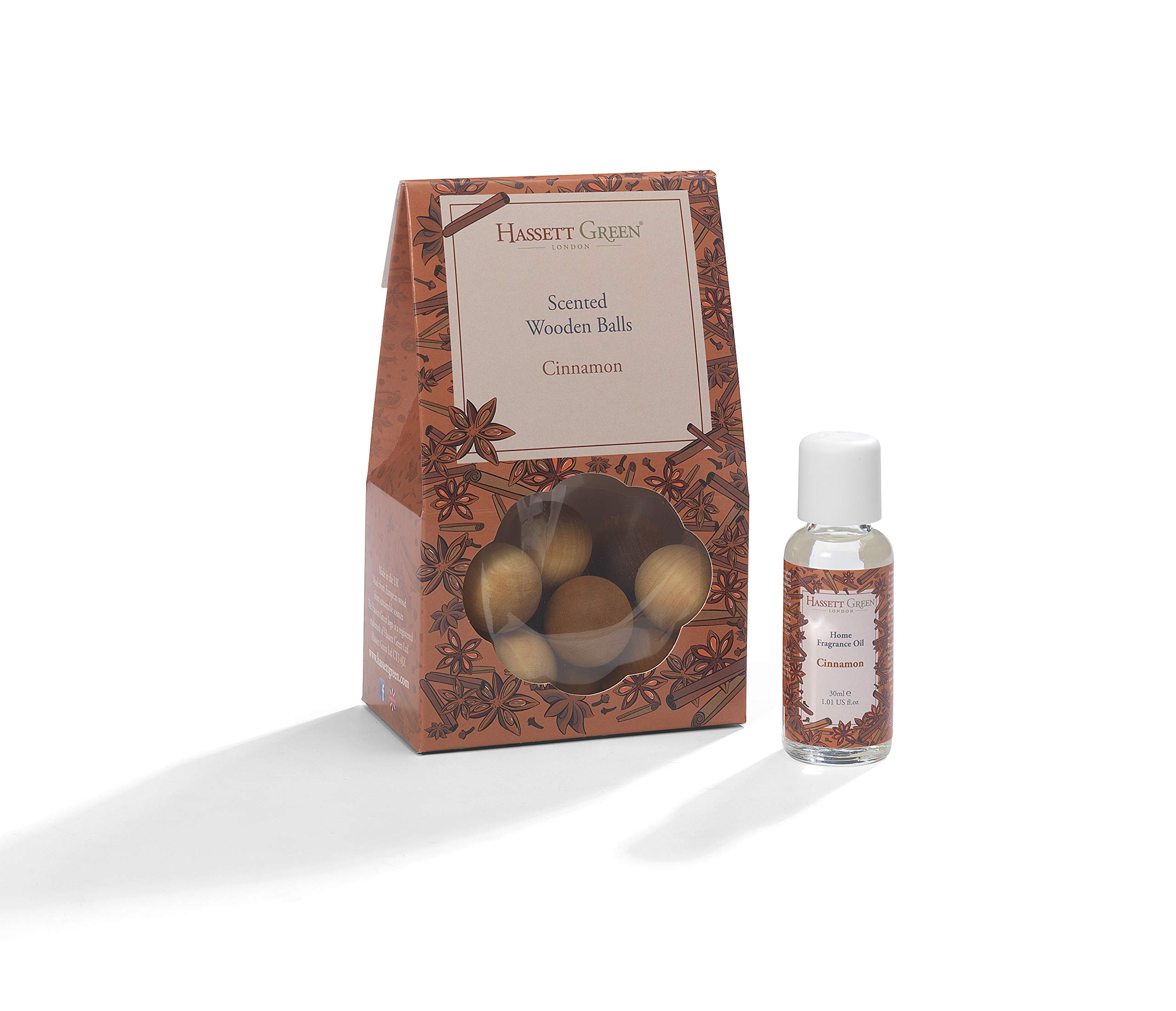Hassett Green London - Cinnamon - Scented Wooden Balls Pack of 12 plus 30ml Bottle of Home Fragrance Oil for Refreshing - Alternative to Pot Pourri, Diffusers, Sachets and Drawer Liners
