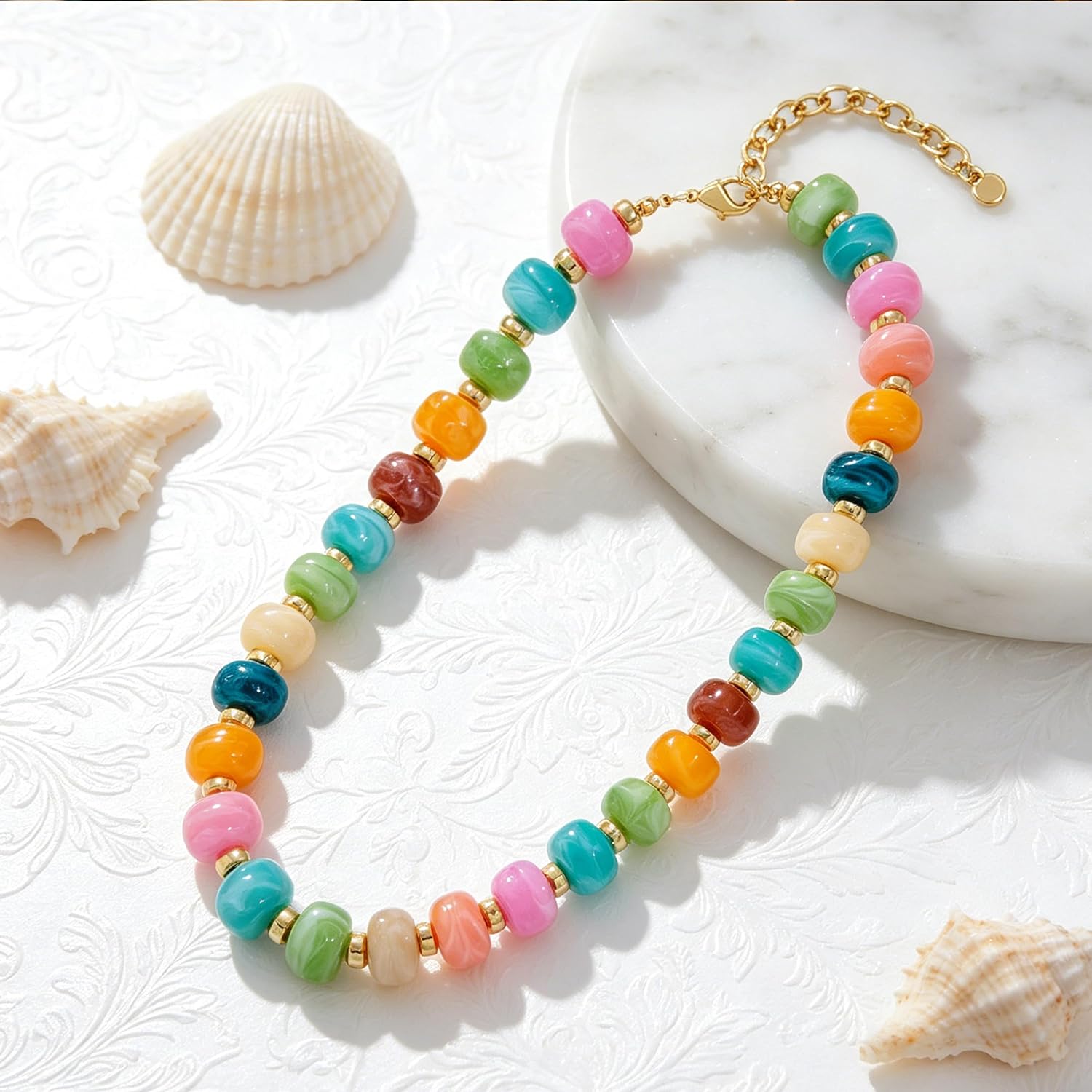 YUJIE Chunky Heart Penadnt Necklace for Women- Exaggerated Statement Puff Heart Necklace with Acrylic Beaded Chain