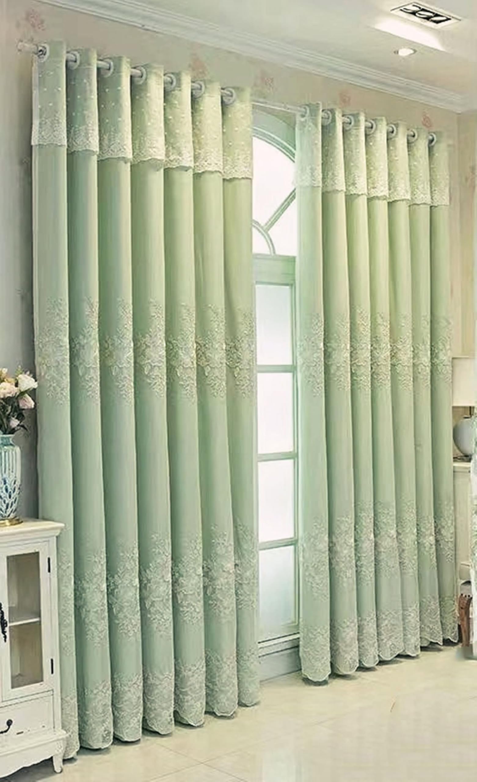 Rideau occultant vert 96x160cm à œillets avec double couche dentelle et broderie florale (2 pièces)