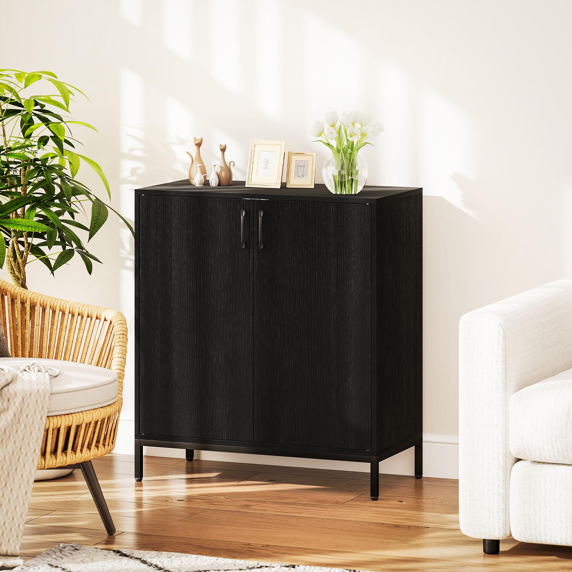 HOMCOM Credenza da soggiorno con 2 ante, credenza da cucina moderna, ripiano regolabile e base rialzata, per sala da pranzo, corridoio, camera da letto, 80x40x90 cm, nero