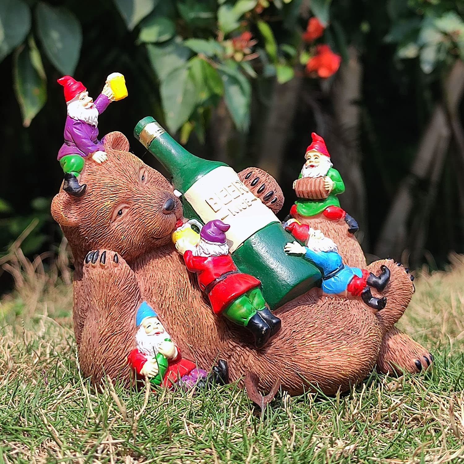 AKBFOX Garden Bear Gnomes Statue, Funny Outdoor Decoration Resin Gnome Figurine Art Ornament for Patio Lawn Yard Christmas Housewarming Gift (Bear)