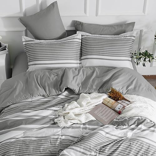 Miniatura 6 de PHF Juego de edredón de 7 piezas de cama en una bolsa, tamaño King, color gris claro y blanco, a rayas, con juego de sábanas, 2 fundas de almohada,