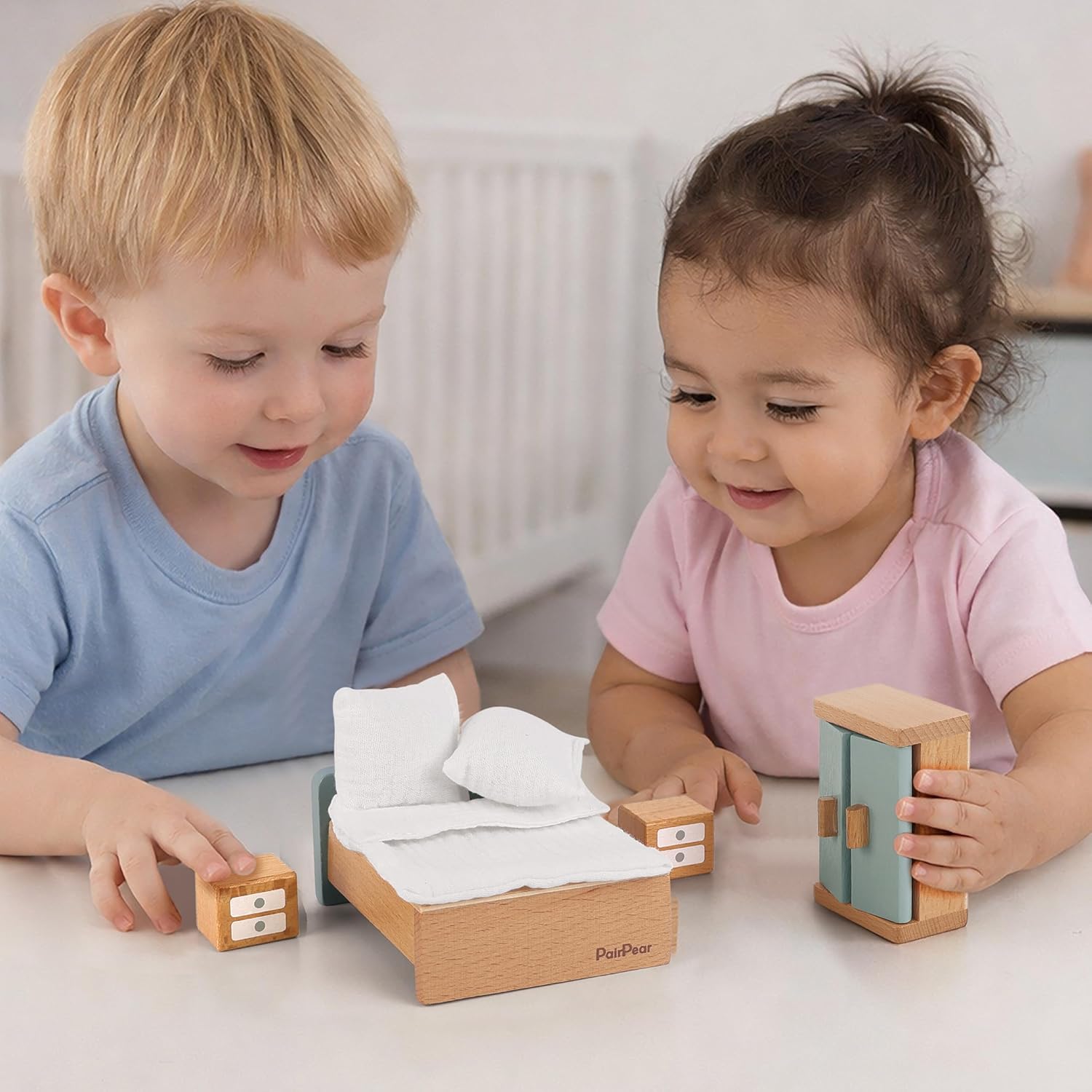 PairPear Wooden Toys Dollhouse Furniture Playset,Natural Wood Pretend Play Furnitures with Family Dolls,Dollhouse Accessories Toys Gift for Girls and Boys 3 Year and Up