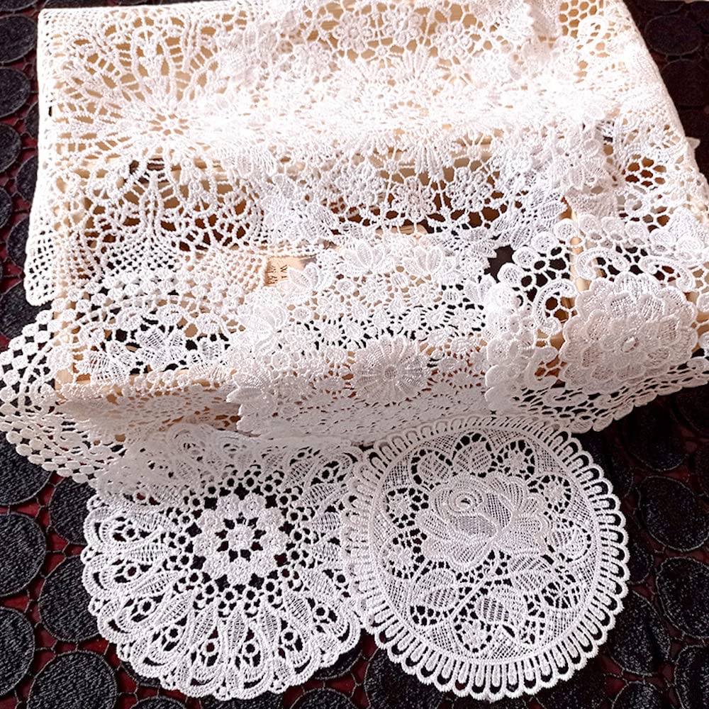Wasio Lot de 4 sets de table à broder en dentelle blanche - En forme de fleur ronde - Tapis de table à crochet complet - Pour salle à manger, cuisine, banquet