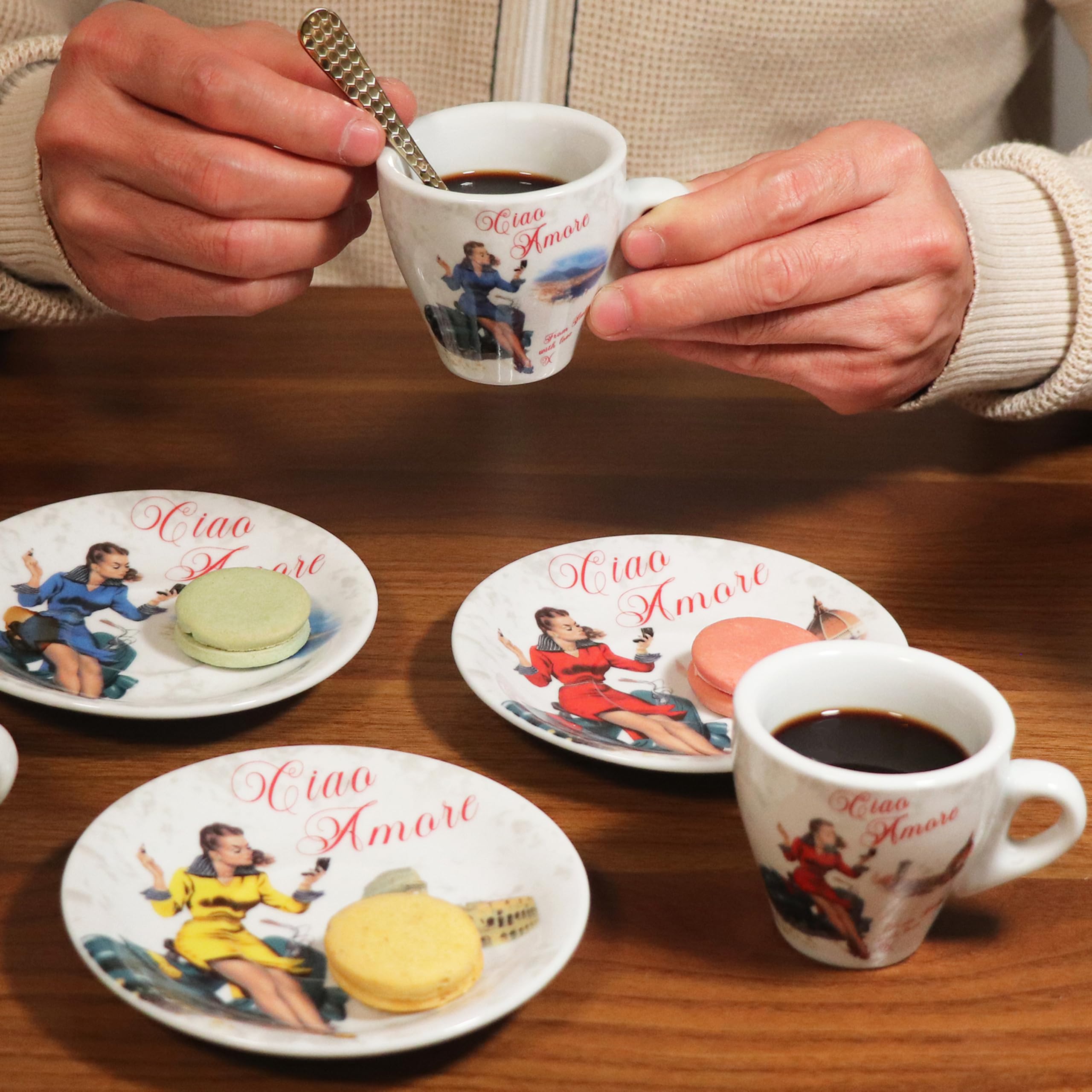 Lorren Home Espressotassen und Untertassen aus Porzellan, Vespa-Szenen-Design, 85 ml, 6 Stück