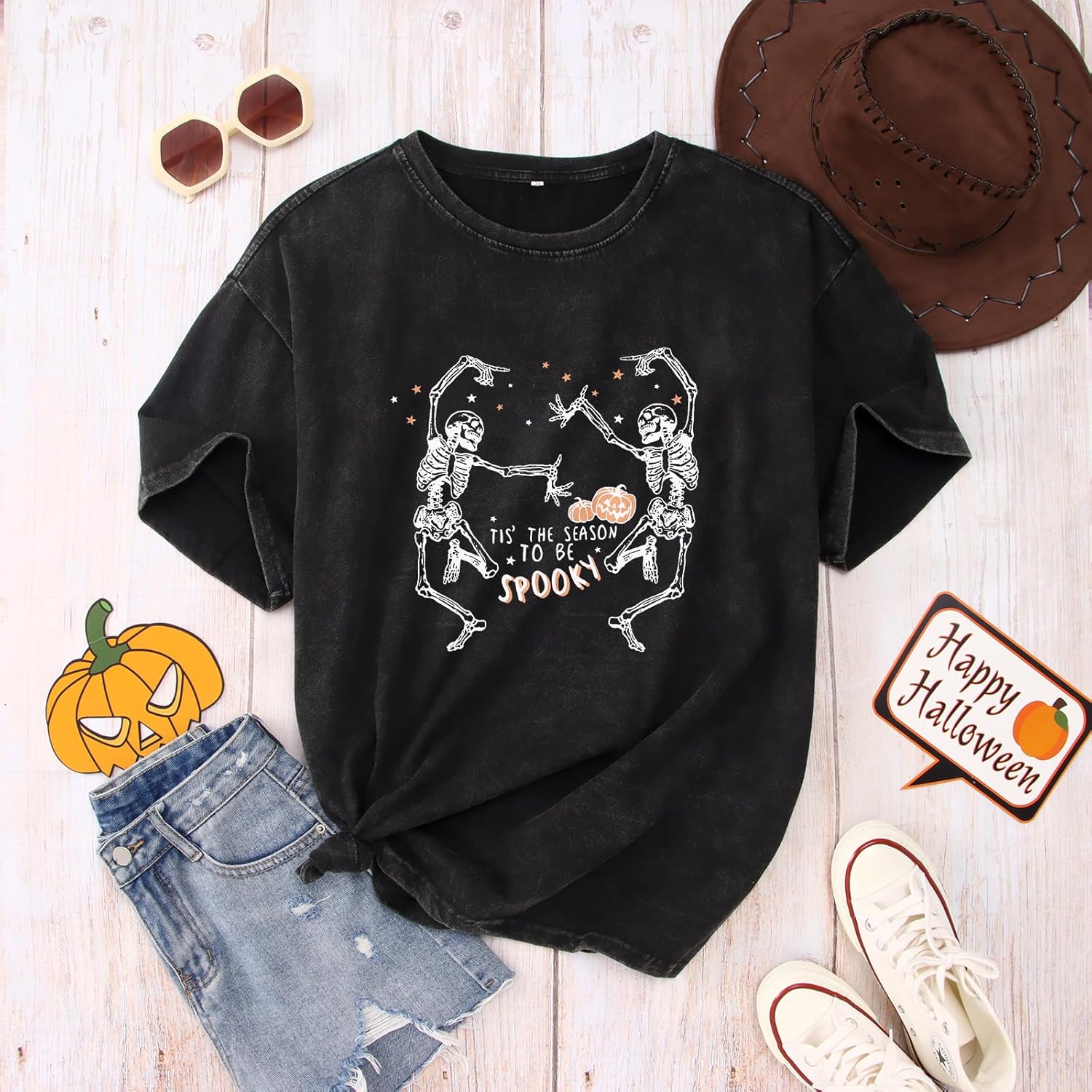 SOFEON Womens Dancing Skeleton Shirt Halloween Skull Graphic T Shirt Oversized Retro Tees Tis The Season to Be Spooky Tops - Image 4