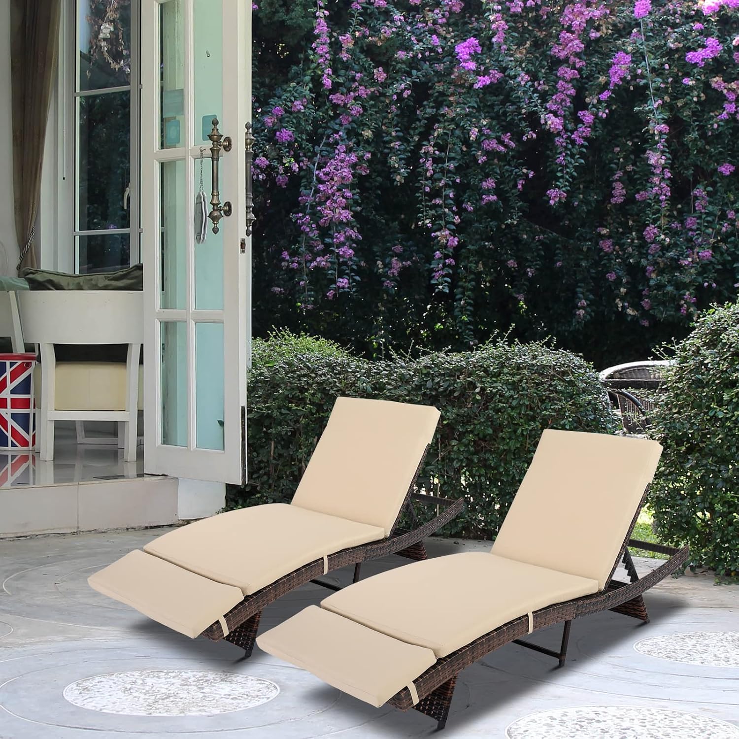 VINGLI Adjustable Patio Wicker Chaise Lounge Outdoor, Rattan Outdoor Lounge Chair, All Weather Patio Chaise Lounge with Adjustable Backrest and Soft Cushions (Brown)