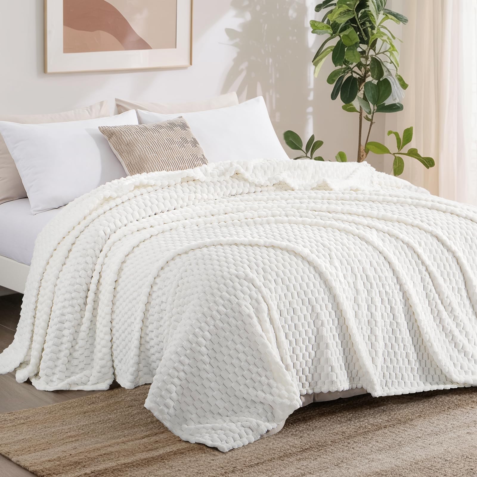 Aisbo Off White Blanket Throws Queen Size For Sofas Bed- Fleece Soft Fluffy Large Throw for Armchair 220x240 cm Lightweight Warm Jacquard Travel Throw Blanket For Couch - Image 4