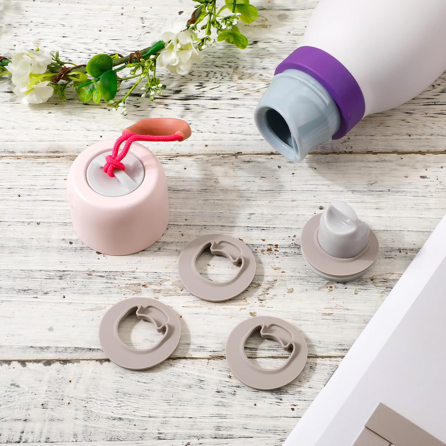 Water Bottle Stopper Replacement for Owala FreeSip Twist 18oz 24oz, Water Bottle Top Lid Gasket for Owala FreeSip Twist Series Stopper Seal Part Accessories BPA-Free