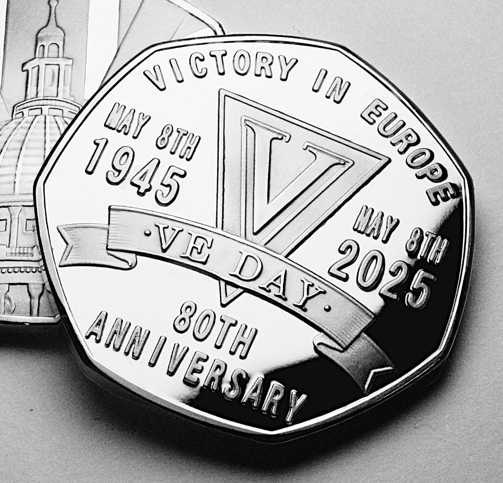 The Commemorative Coin Company Silver Victory In Europe 80Th Anniversary Commemorative. 1945-2025. Ve Day 8Th May Ww2 Collectable