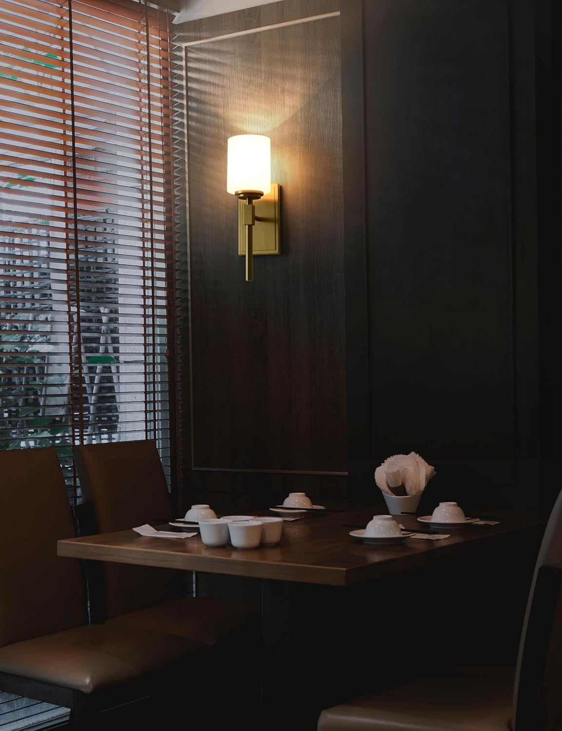 1-Light Brass Wall Sconce, Stylish Aged Brass Sconces Wall Lighting, Transitional 1 Light Bathroom Vanity Lighting with Opal Glass Shade, Wall Light for Bedroom Bathroom Living Room Entryway Hallway