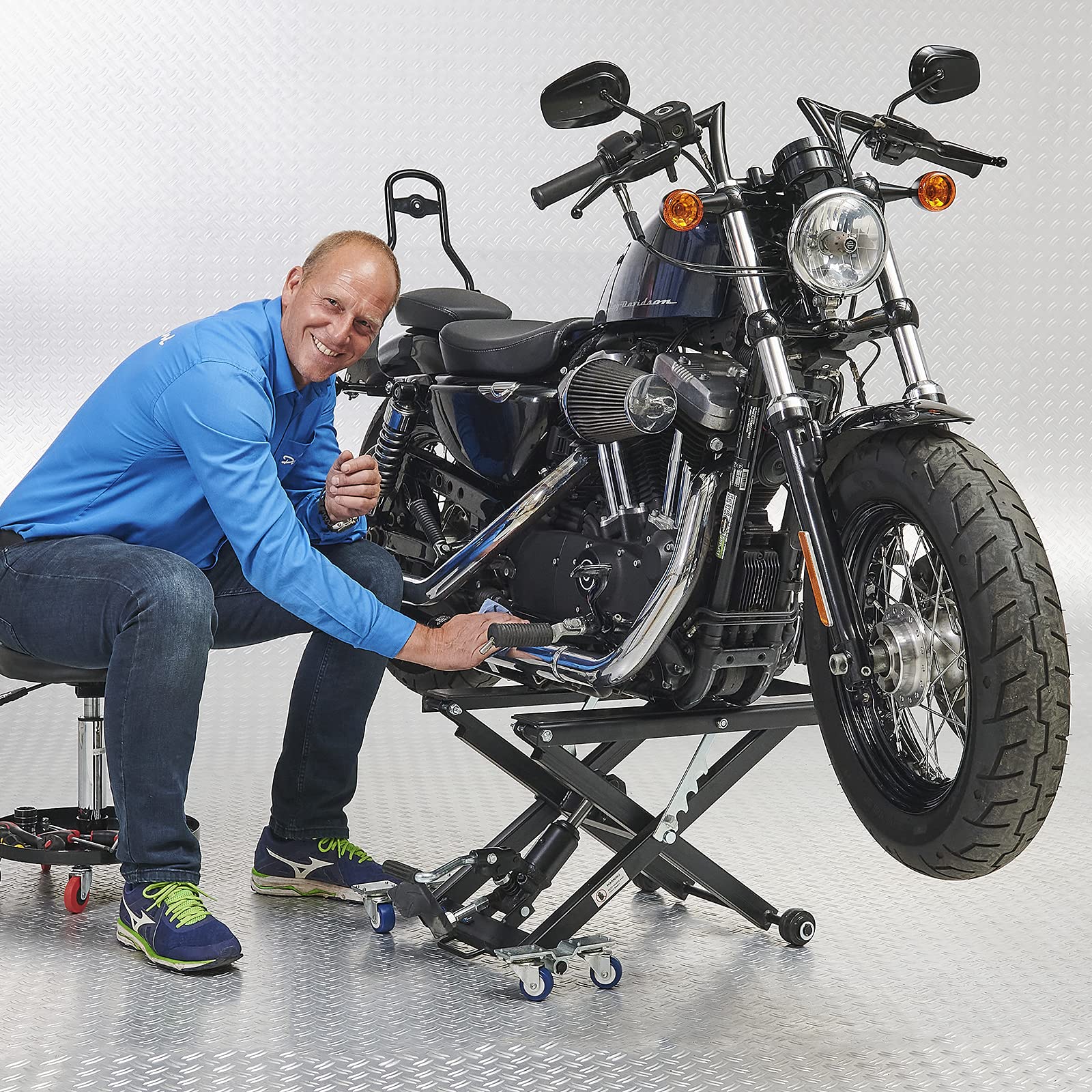 Motorradheber Scherenheber Harley-Lift Mattschwarz - Motorrad Scherenhebebühne 500 kg Tragkraft - 42 cm Hubhöhe, 9,5 cm Mindesthöhe, 85 x 50 cm, Fußhebel & Gummiauflage