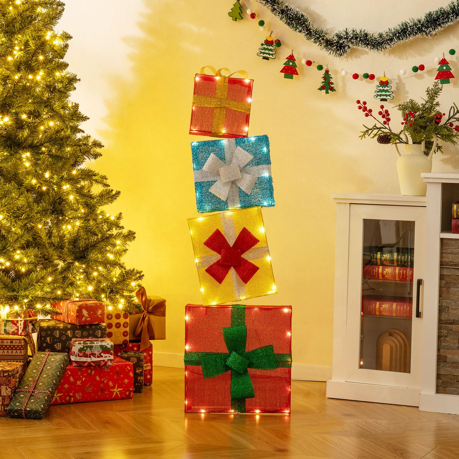 COSTWAY Scatole Regalo per Decorazioni di Natale, Set 2D da 4 Scatole Sovrapposte Preilluminate, Scatole Regalo Impilabili da 120 cm con LED e Fiocchi per Interni ed Esterni, Giardino, Cortile