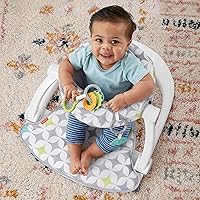 Vista 3 de Fisher-Price Silla de bebé portátil Sit-Me-Up Asiento de piso con juguetes de desarrollo y almohadilla de asiento lavable a máquina, explosiones