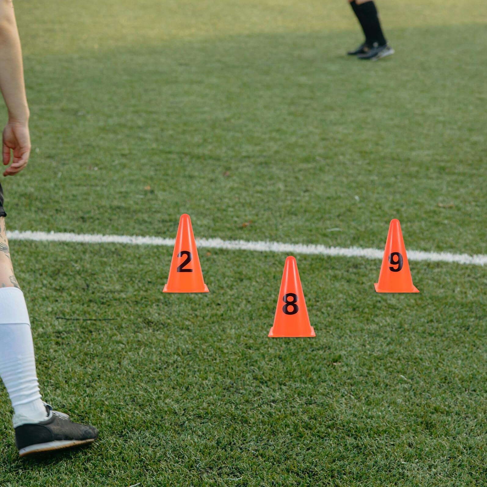DOITOOL Coni Numerati in Plastica Morbida 15 Pezzi da 23 Cm per Allenamento Calcio e Basket, Indicatori di velocità Compatti per Esercizi Indoor e Outdoor, Attrezzatura Sportiva