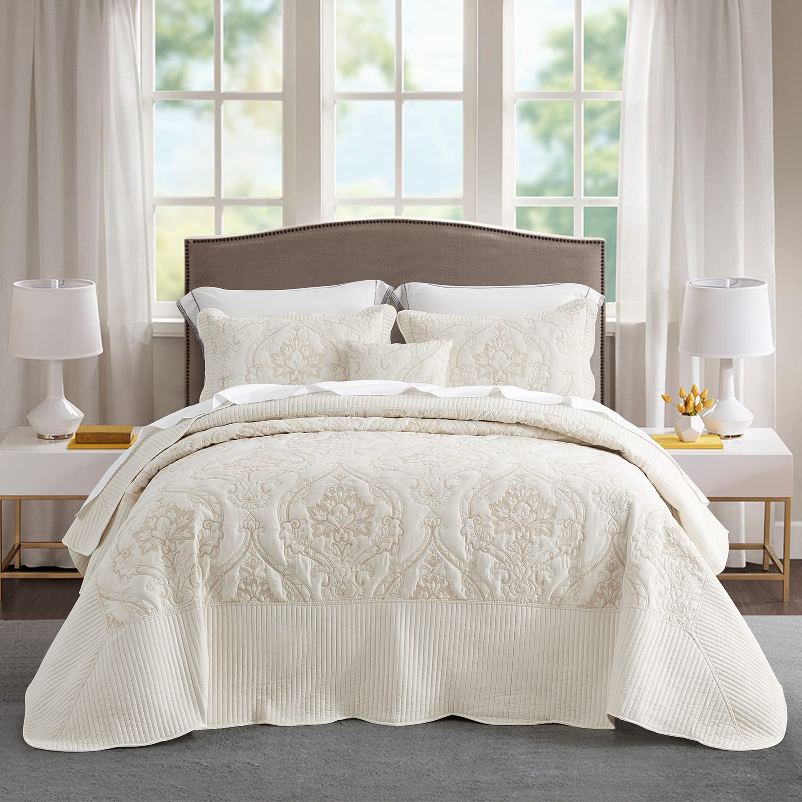CHIXIN Bedspread Coverlet Set Queen Size - Lightweight Bedding Cover - Beautiful Stitching - 5 Piece Reversible Bedspread - Gorgeous Damask Paisley Pattern (Queen, Ivory-Yellow)