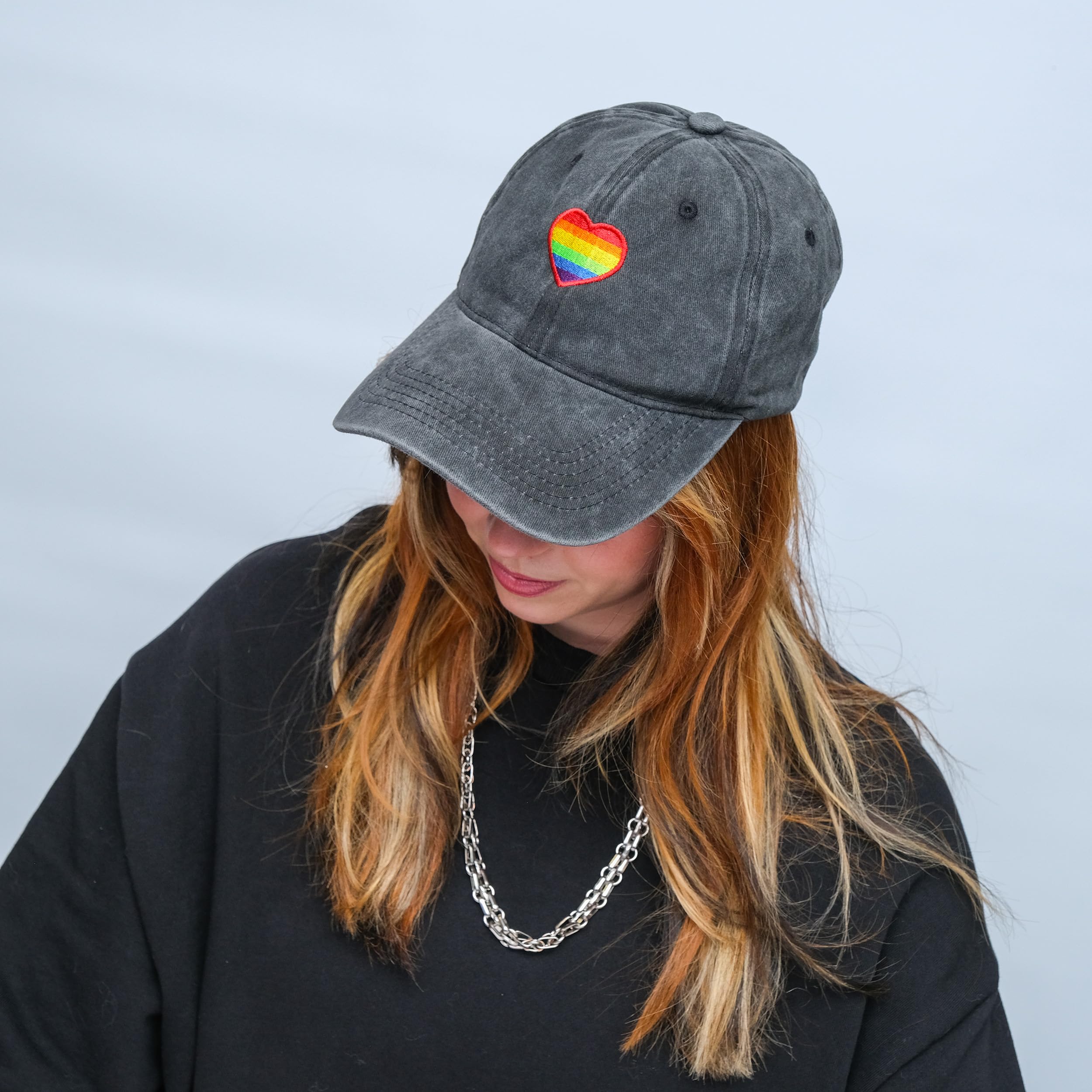 TRIXES Cappellino in Denim Arcobaleno – Cappello Effetto Denim – Perfetto per LGBTQIA2s+ - Mostra Supporto e diversità…