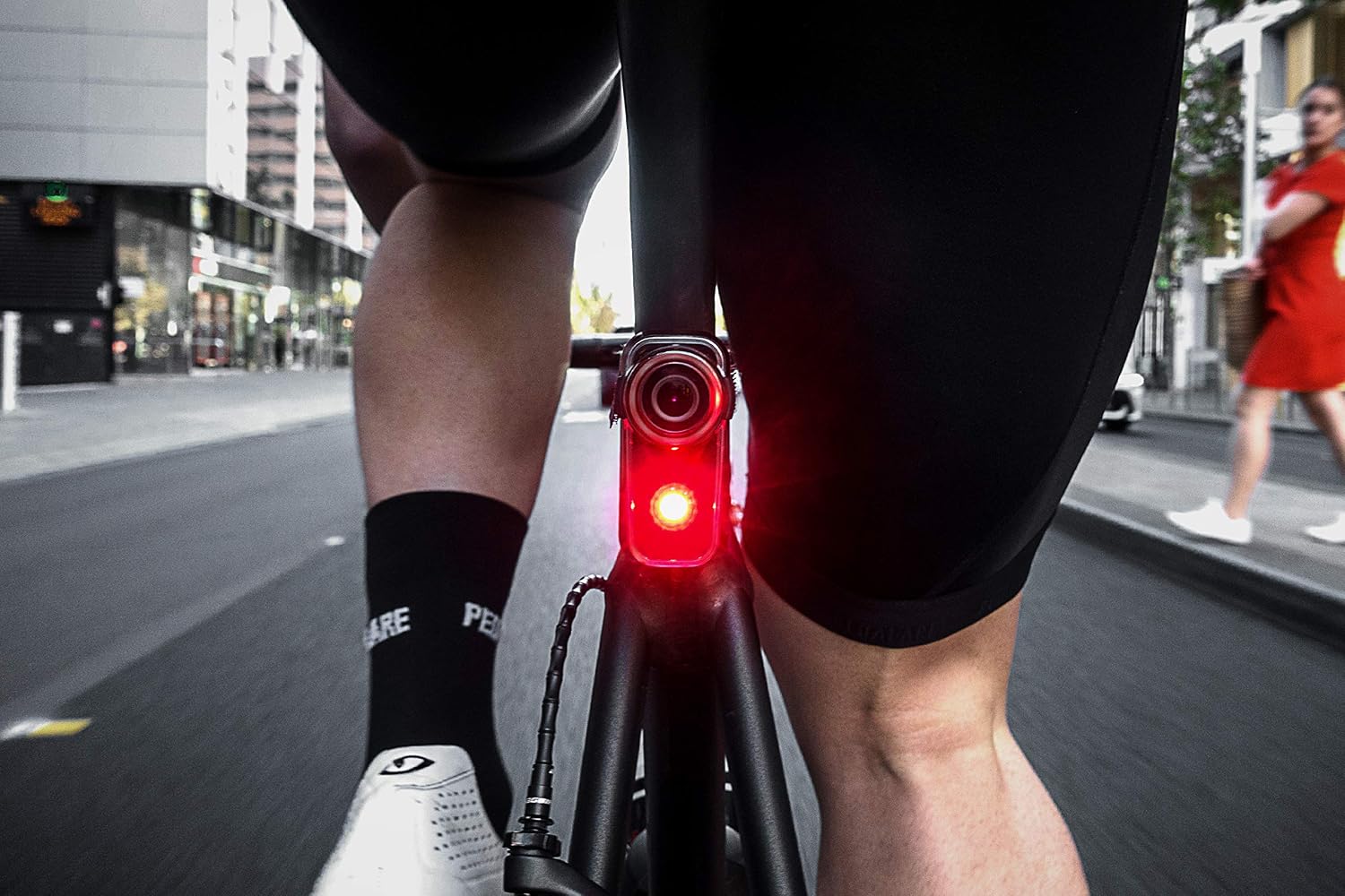 CYCLIQ Fly 6 CE Generation 3 mounted on a bicycle seatpost