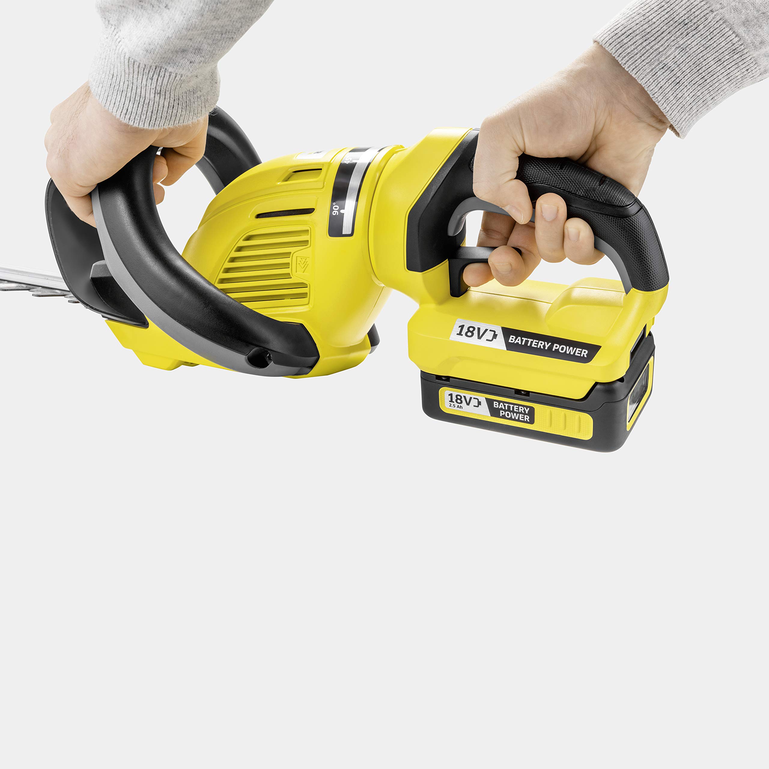 Kärcher Bezprzewodowa nożyczka do żywopłotu 18 V HGE 18-50 Bateria 18 V/2,5 Ah i szybka ładowarka Długość cięcia 50 cm diamentowe ostrze uchwyt obrotowy zamiatarka tnąca Moc 325 m