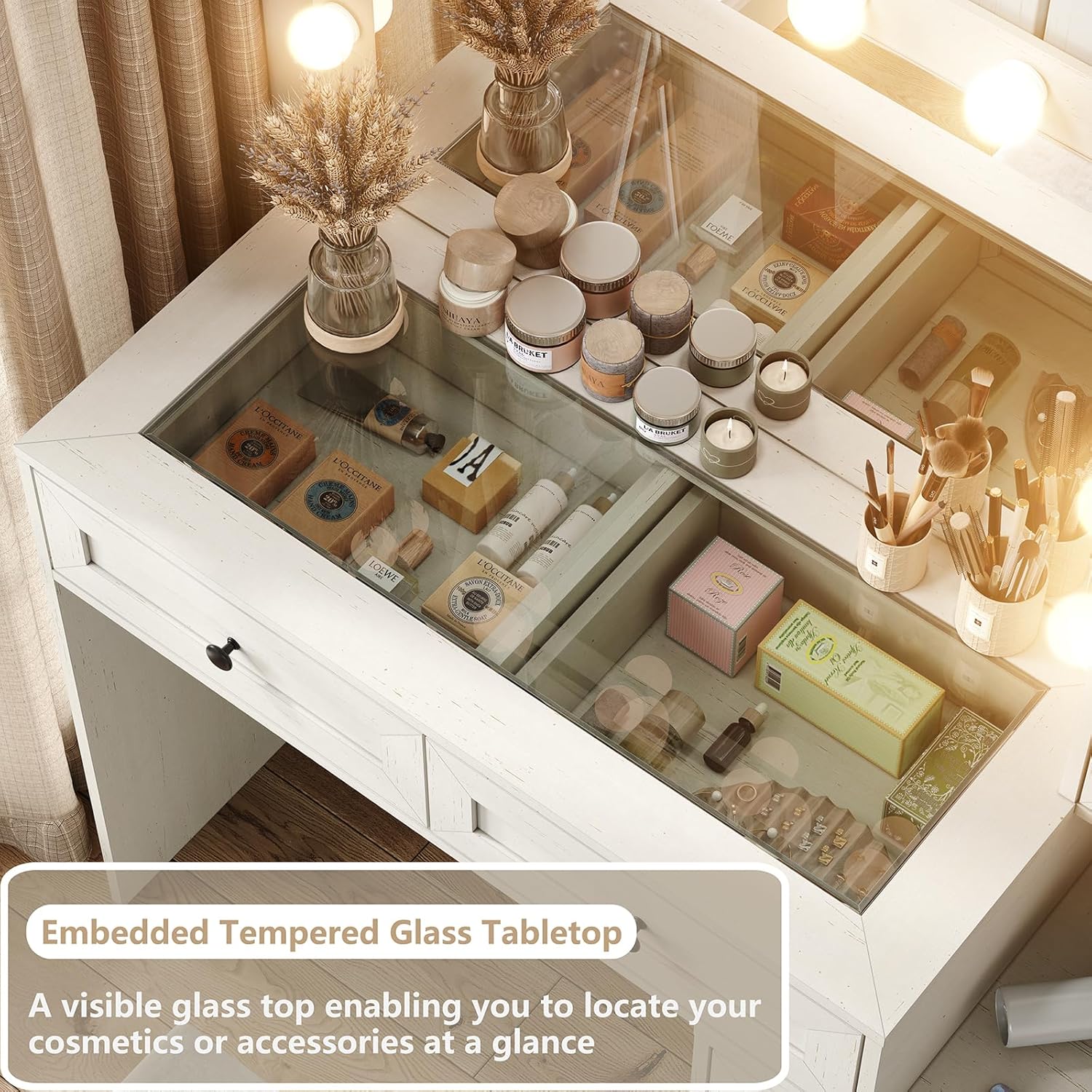 Close-up of the embedded tempered glass tabletop