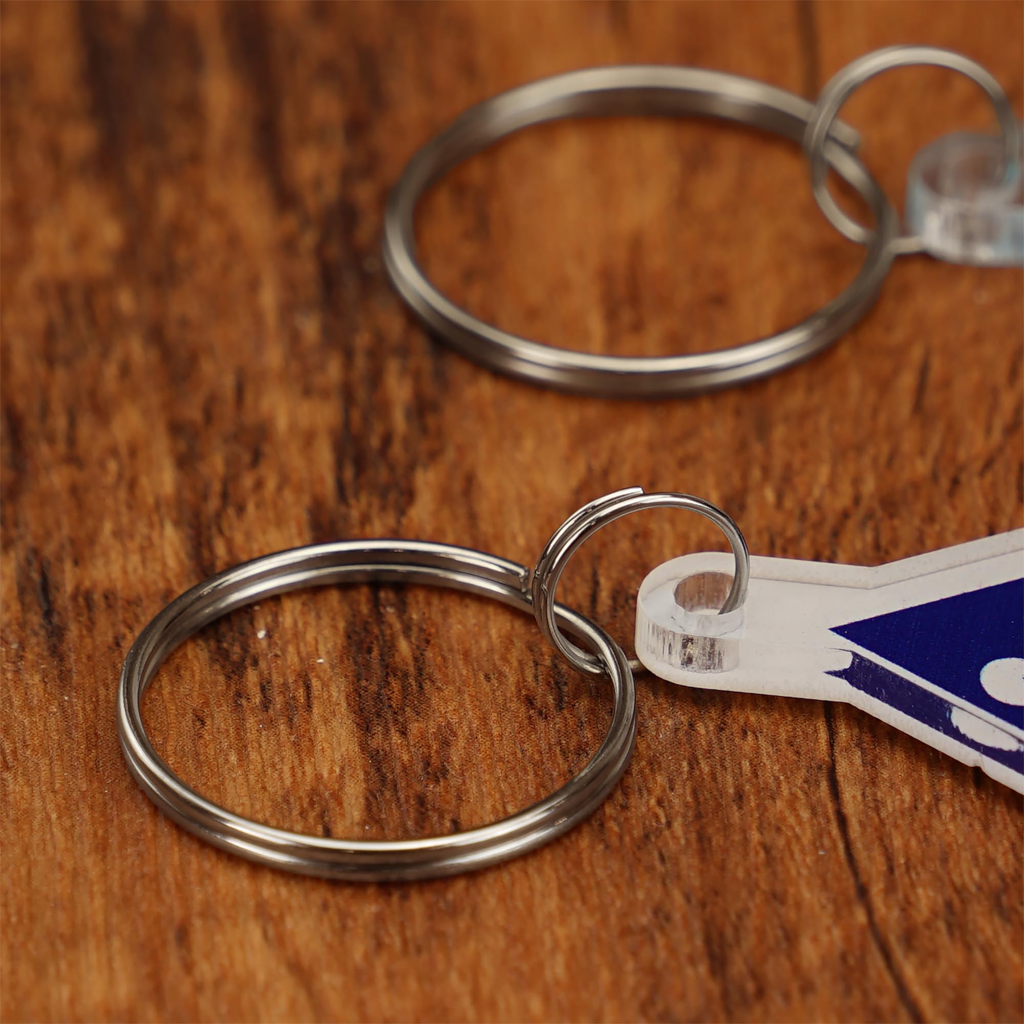 Triumph TR6 Keyring Classic British Car Keychain OFFICIAL LICENCED PRODUCT — view 8