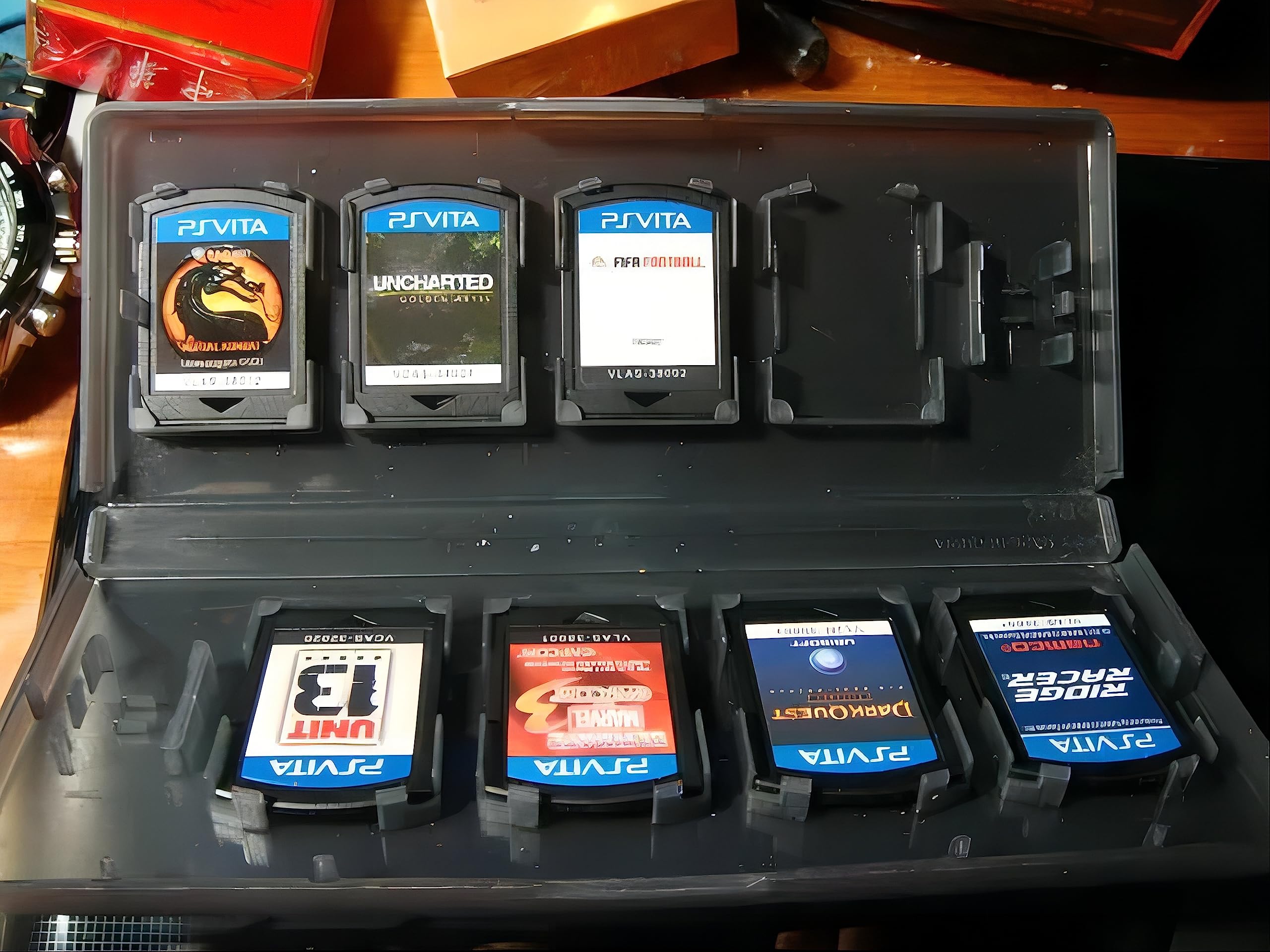 10-in-1 PS Vita Spielkartenetui, Speicherkartenhalter Case Aufbewahrungsbox, kompatibel mit Sony Playstation Vita Kartenetui