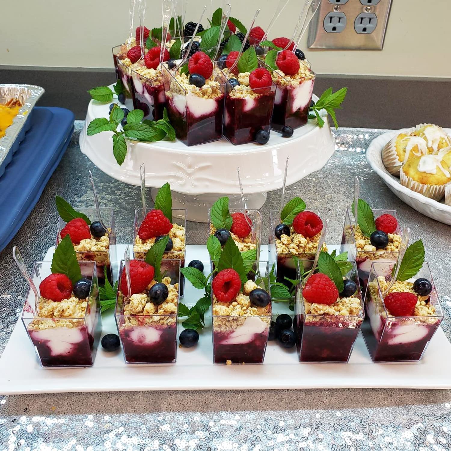 Image secondaire de KAHEIGN 60 Mini Coupes à Dessert Transparentes - Gobelets Carrés en Plastique pour Fêtes