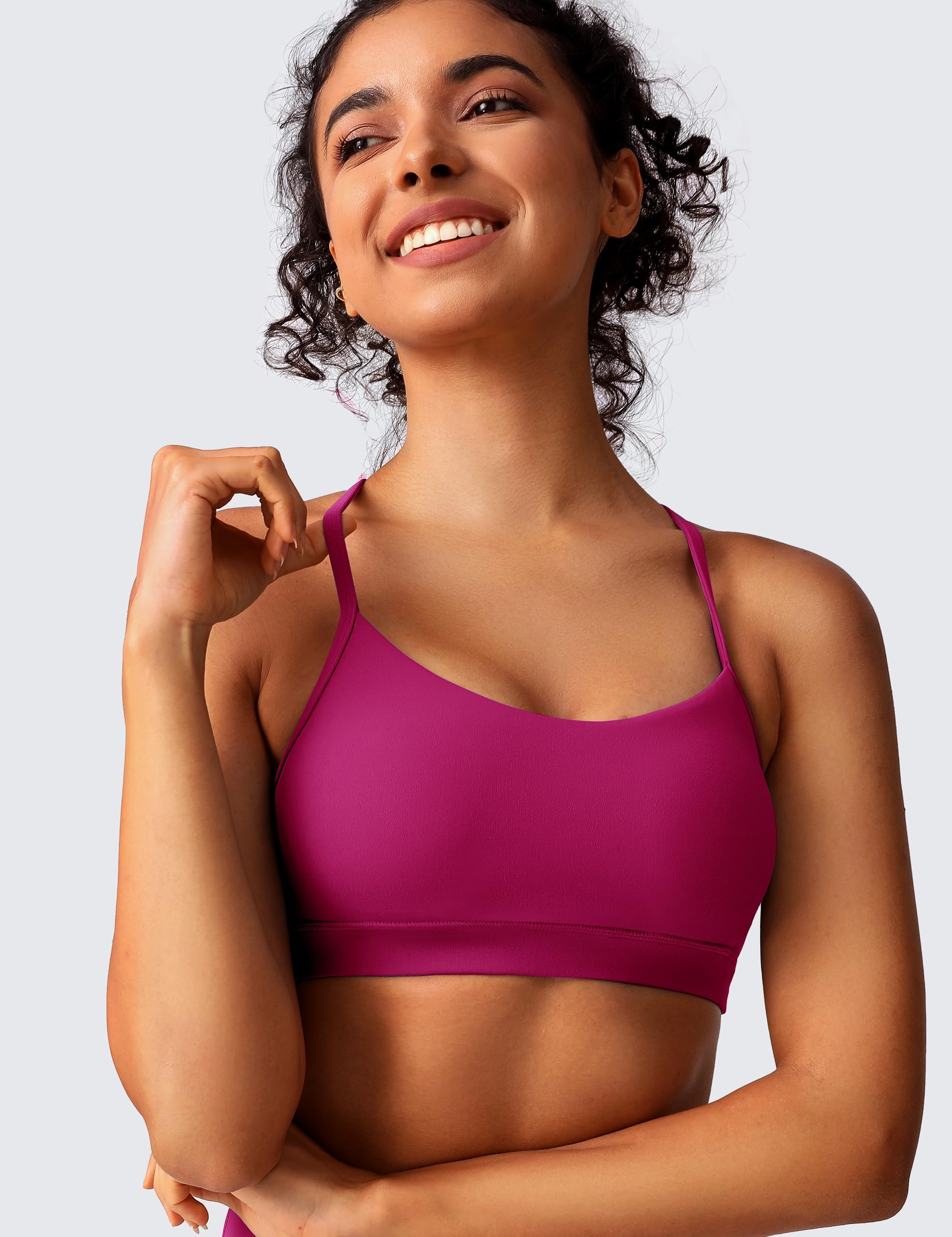 BAYDI Clouduxi Sujetador deportivo para mujer, agarre ligero, sin aros, acolchado con almohadillas extraíbles, espalda en Y con tirantes finos para yoga, pilates y uso diario
