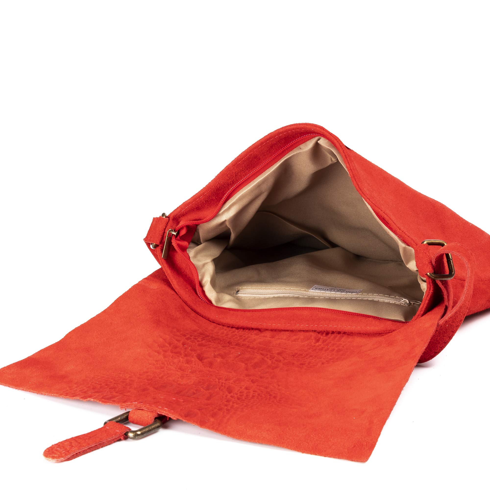 Firenze ARTEGIANI. Daniela Borsa a tracolla da donna. Vera pelle scamosciata. Borsa a tracolla da donna. Made in Italy. Vera Pelle Italiana.34x5x31 cm