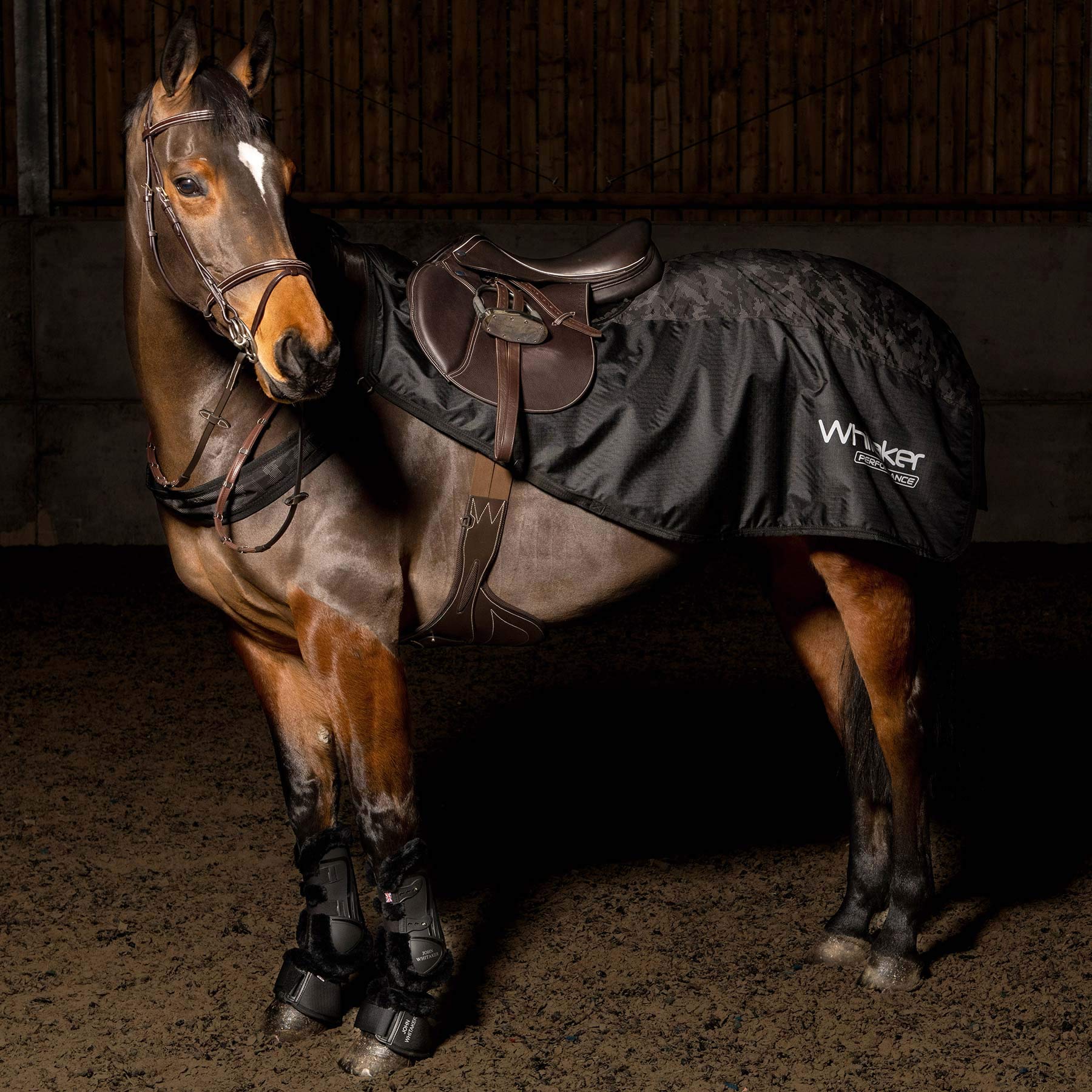 John Whitaker Sydney Reflective Exercise Sheet Large Black