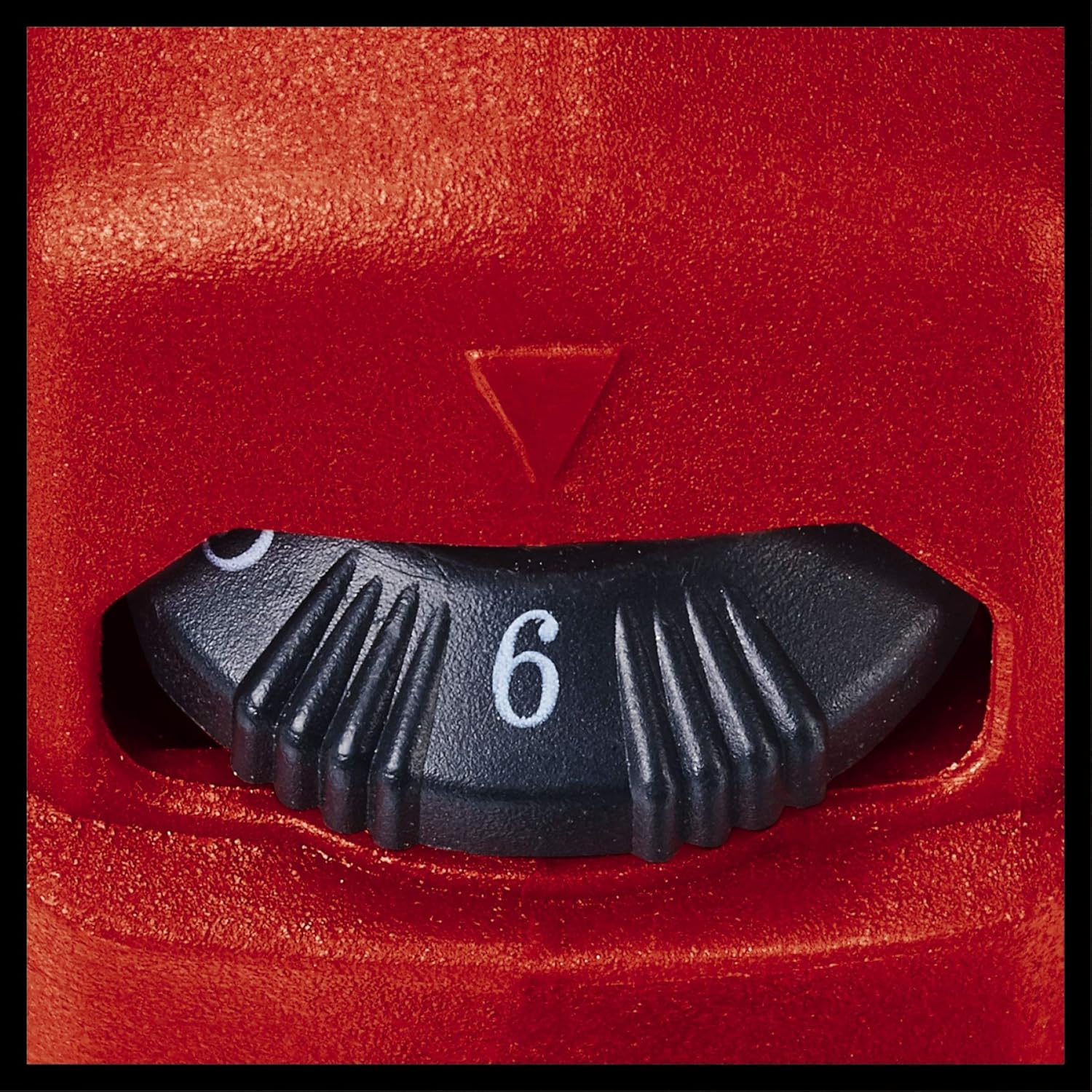 Close-up of the variable speed control dial on the Einhell TE-MG 300 EQ multifunction tool, showing setting '6'.