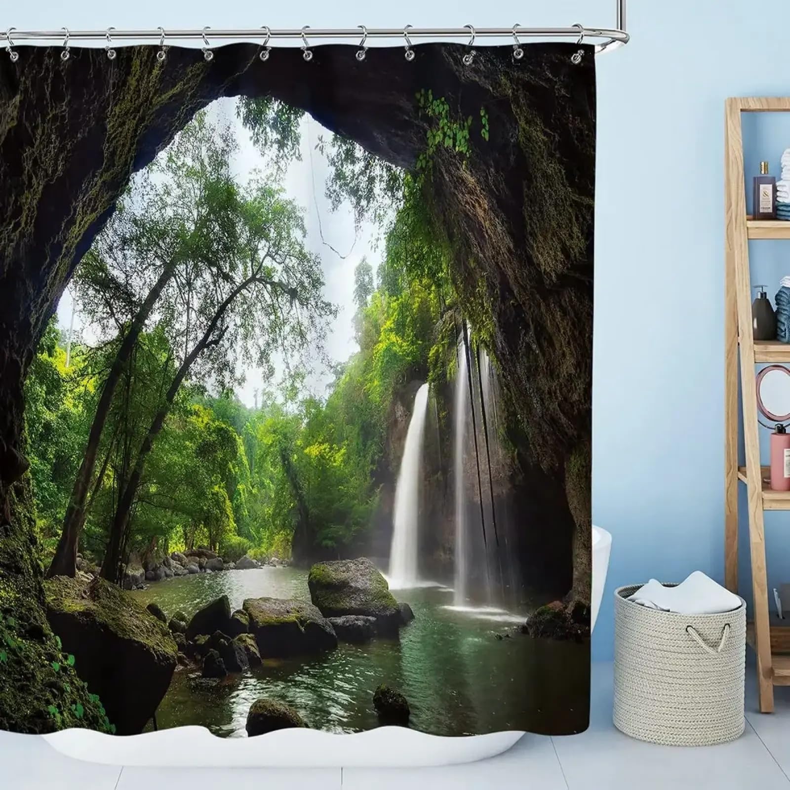 Rideau de douche jungle et plantes vertes pour créer un spa à la maison